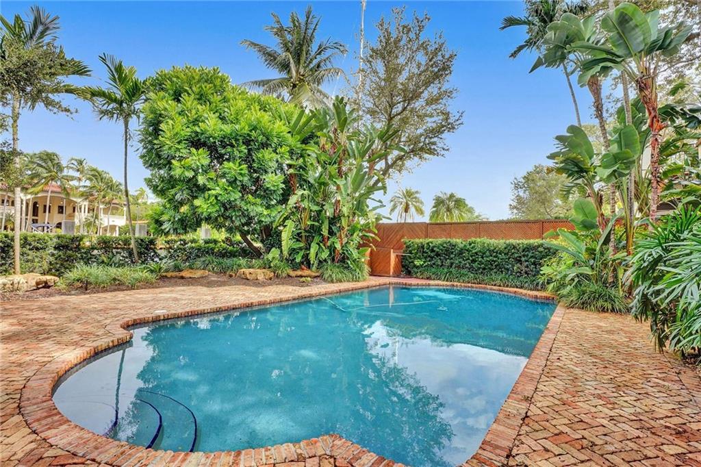 Rio Vista C J Hectors Res - Residential