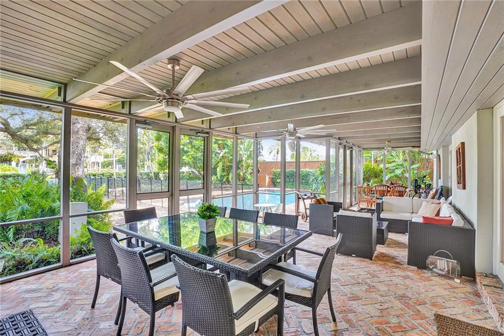 Rio Vista C J Hectors Res - Residential