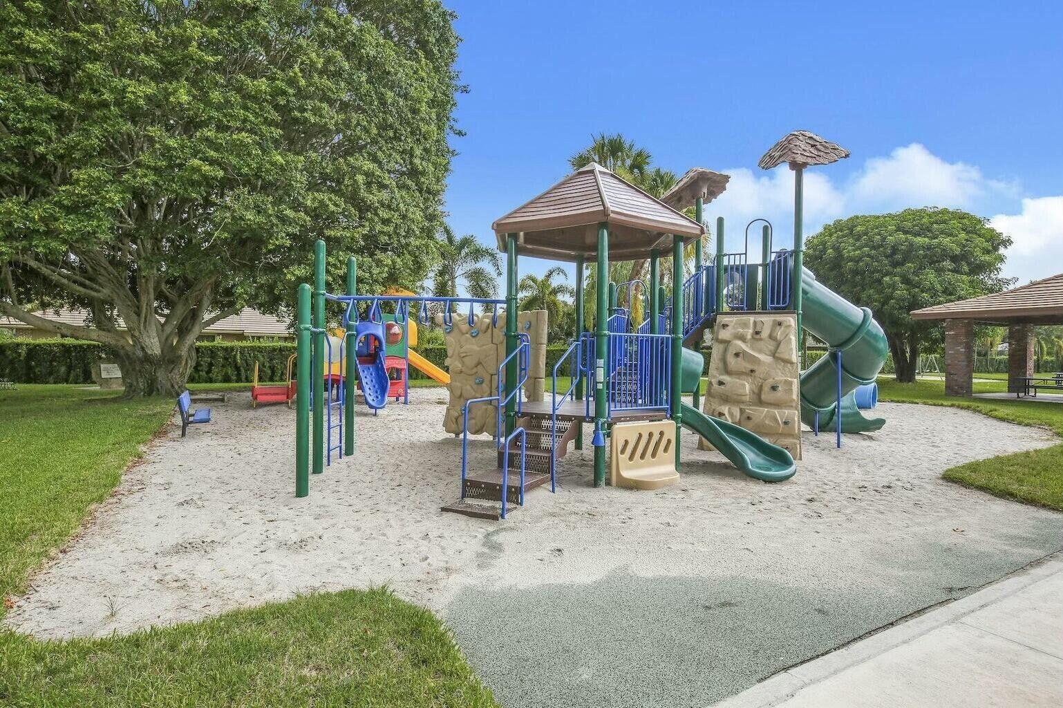 ATLANTIS CITY OF 14A - Residential