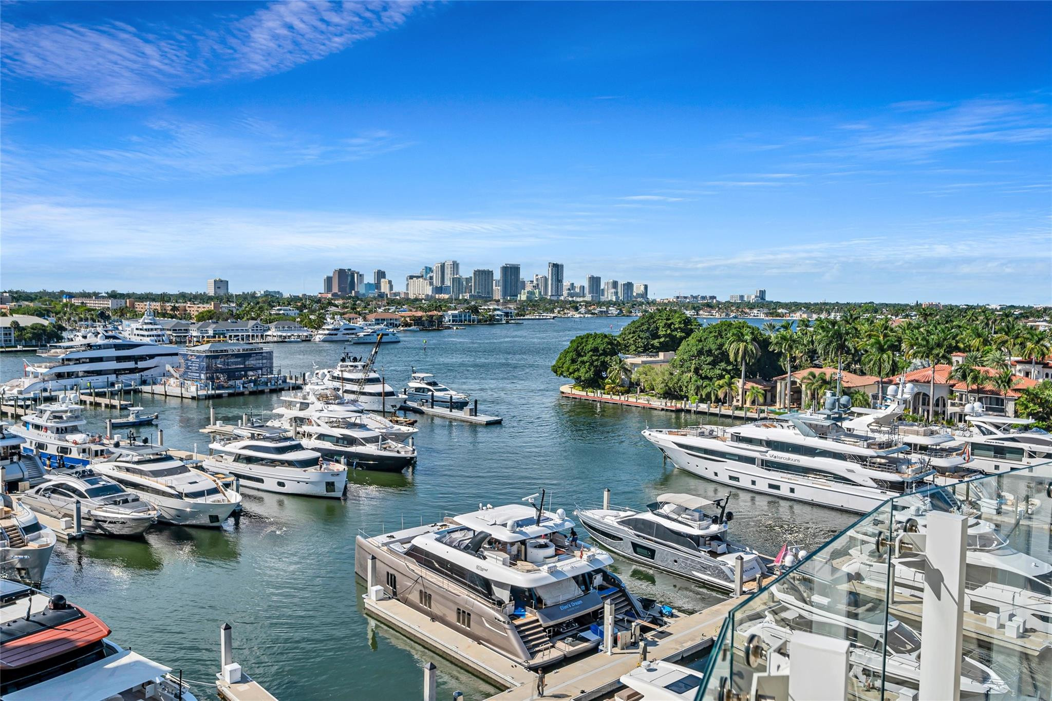 Pier sixty six - Residential
