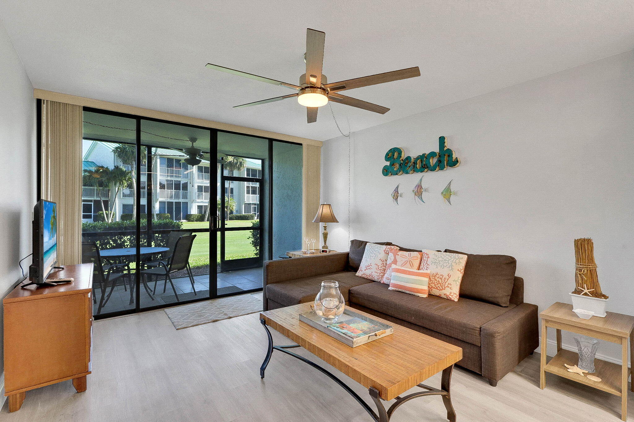 GOLF VILLAS - Residential