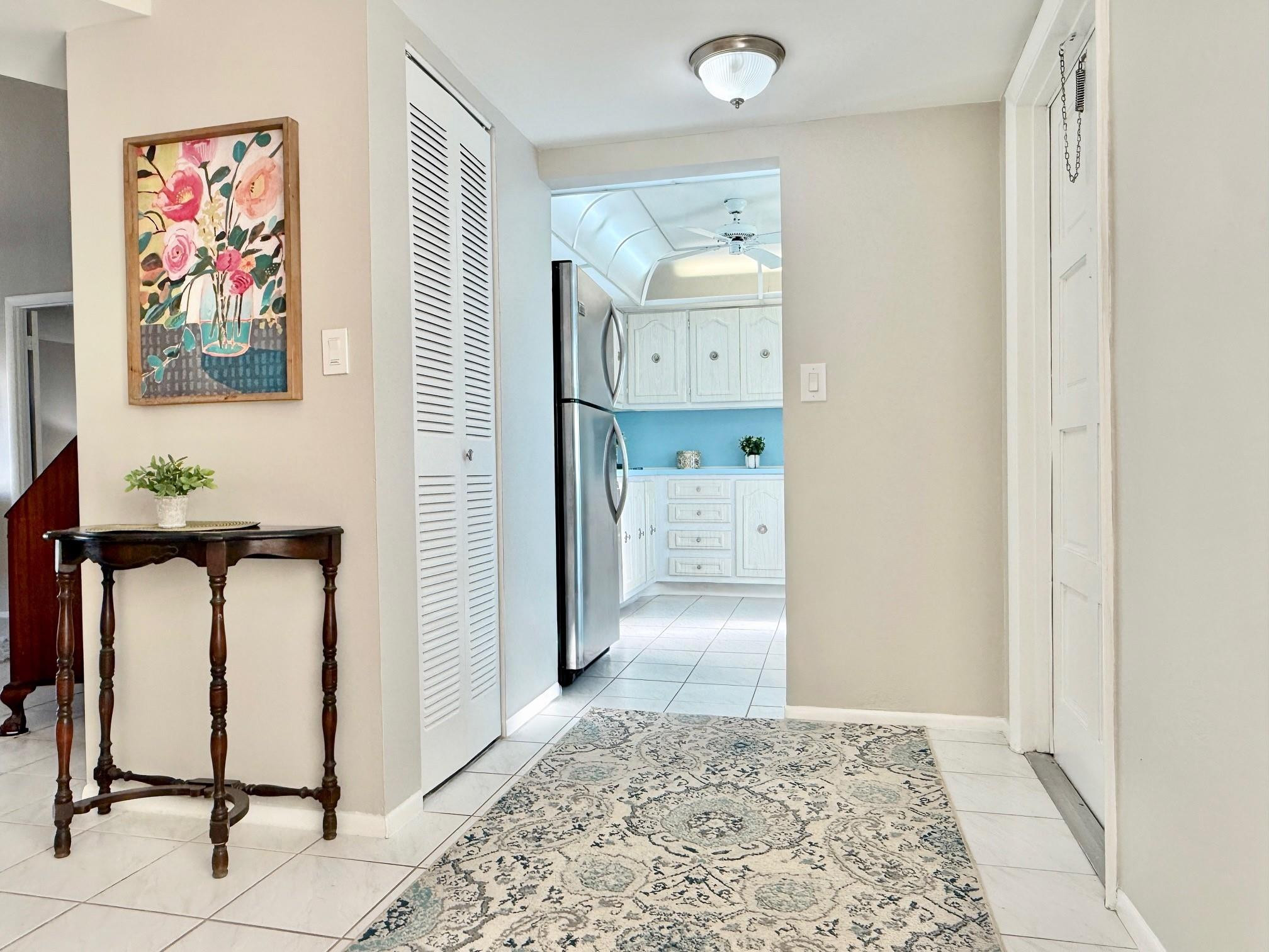 Emerald Condo - Residential