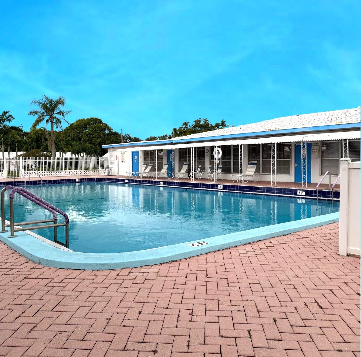 MAINLANDS OF TAMARAC LAKES - Residential