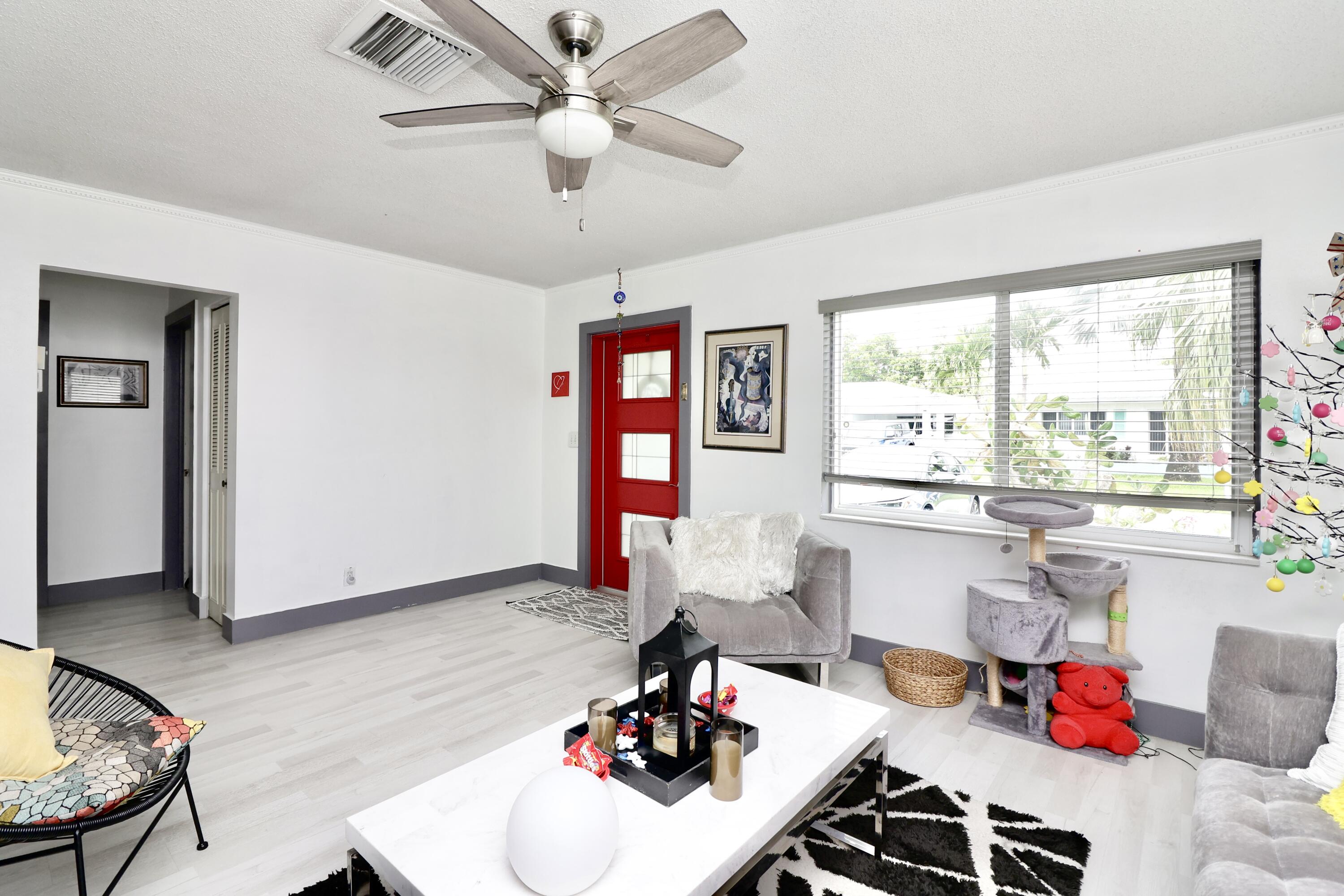MAINLANDS OF TAMARAC LAKES - Residential
