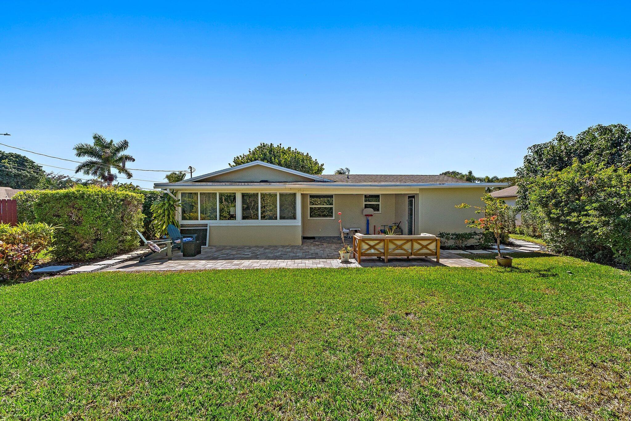 SOUTH LAKE CLARKE - Residential