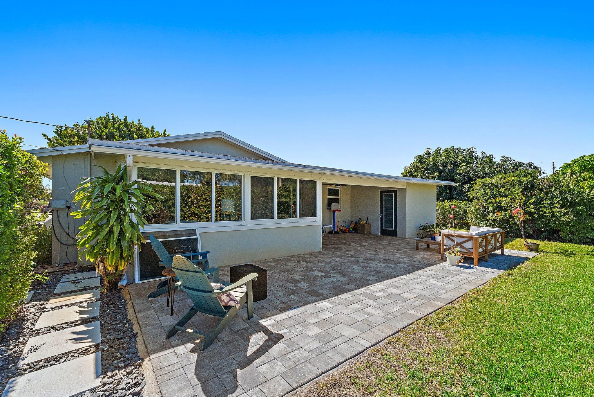 SOUTH LAKE CLARKE - Residential