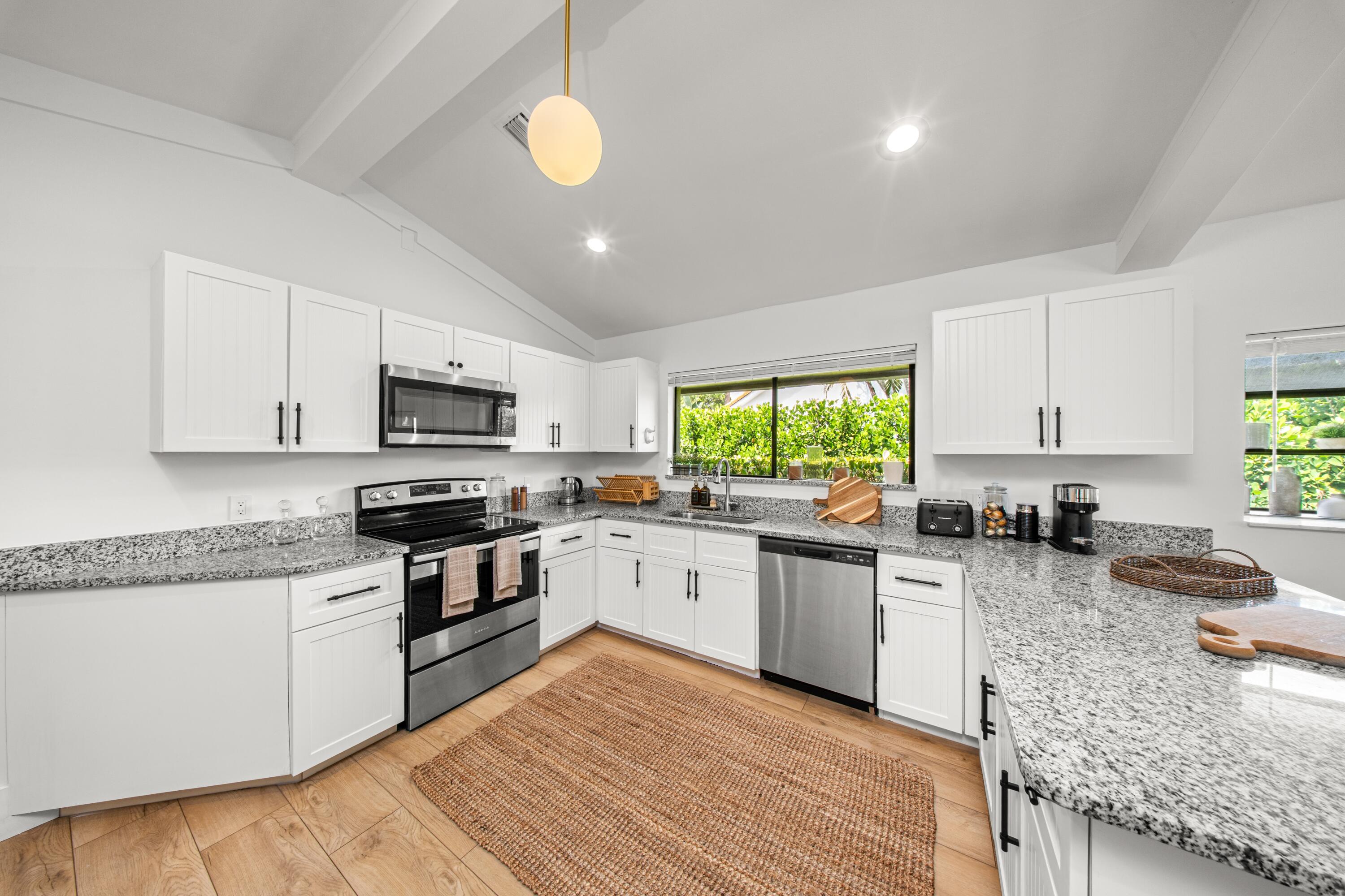 SUGAR POND MANOR OF WELLINGTON - Residential Lease