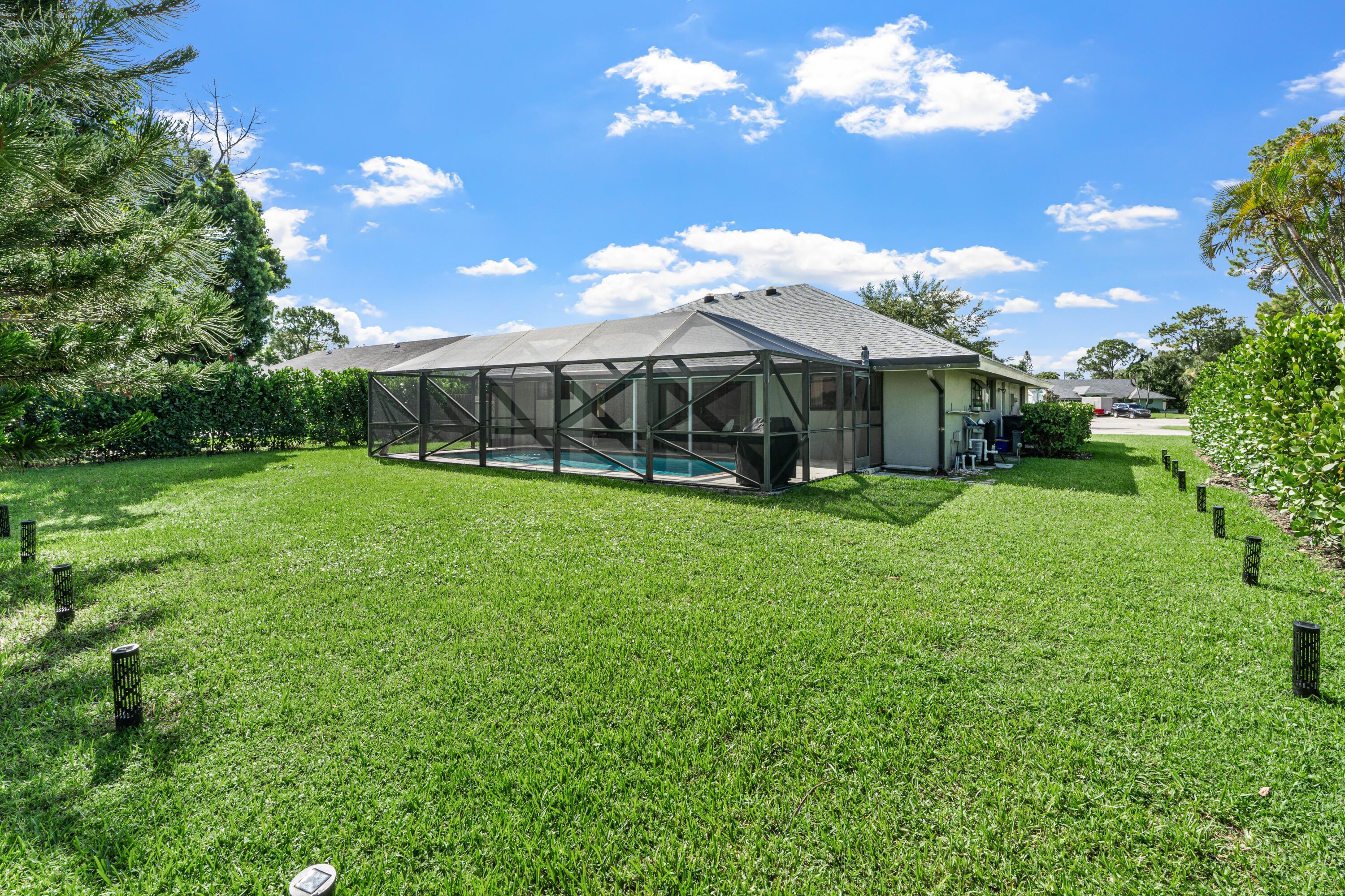 SUGAR POND MANOR OF WELLINGTON - Residential Lease