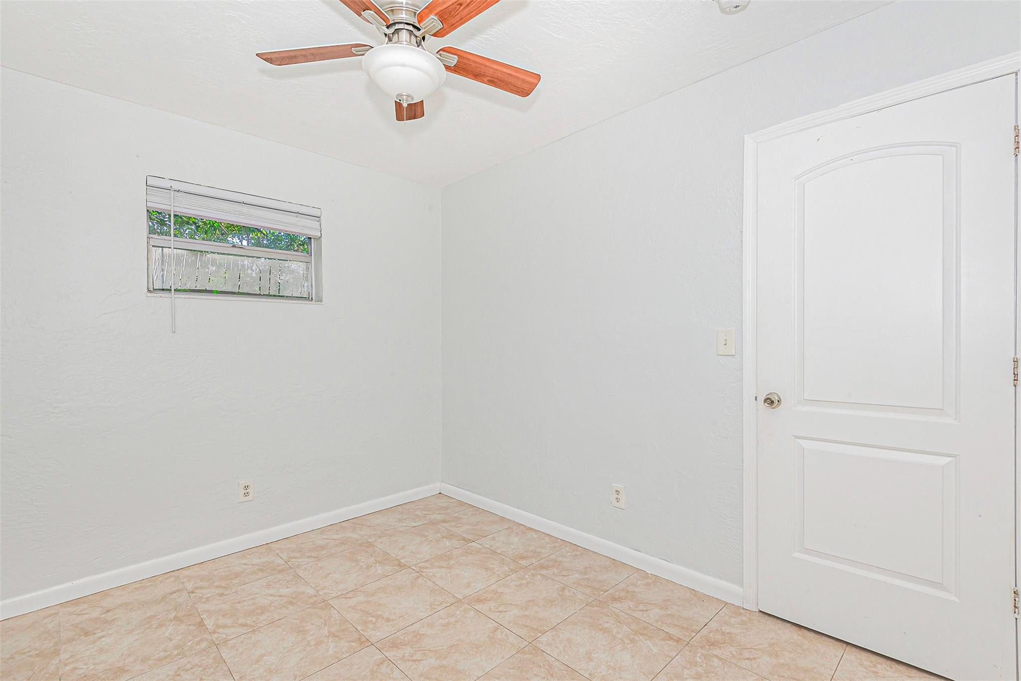 Hollywood Park 4-19 B - Residential Income
