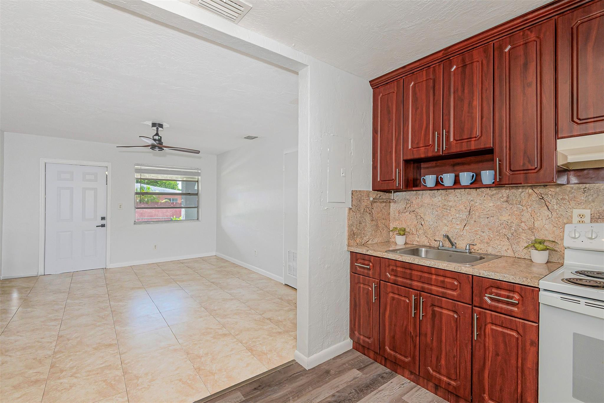 Hollywood Park 4-19 B - Residential Income