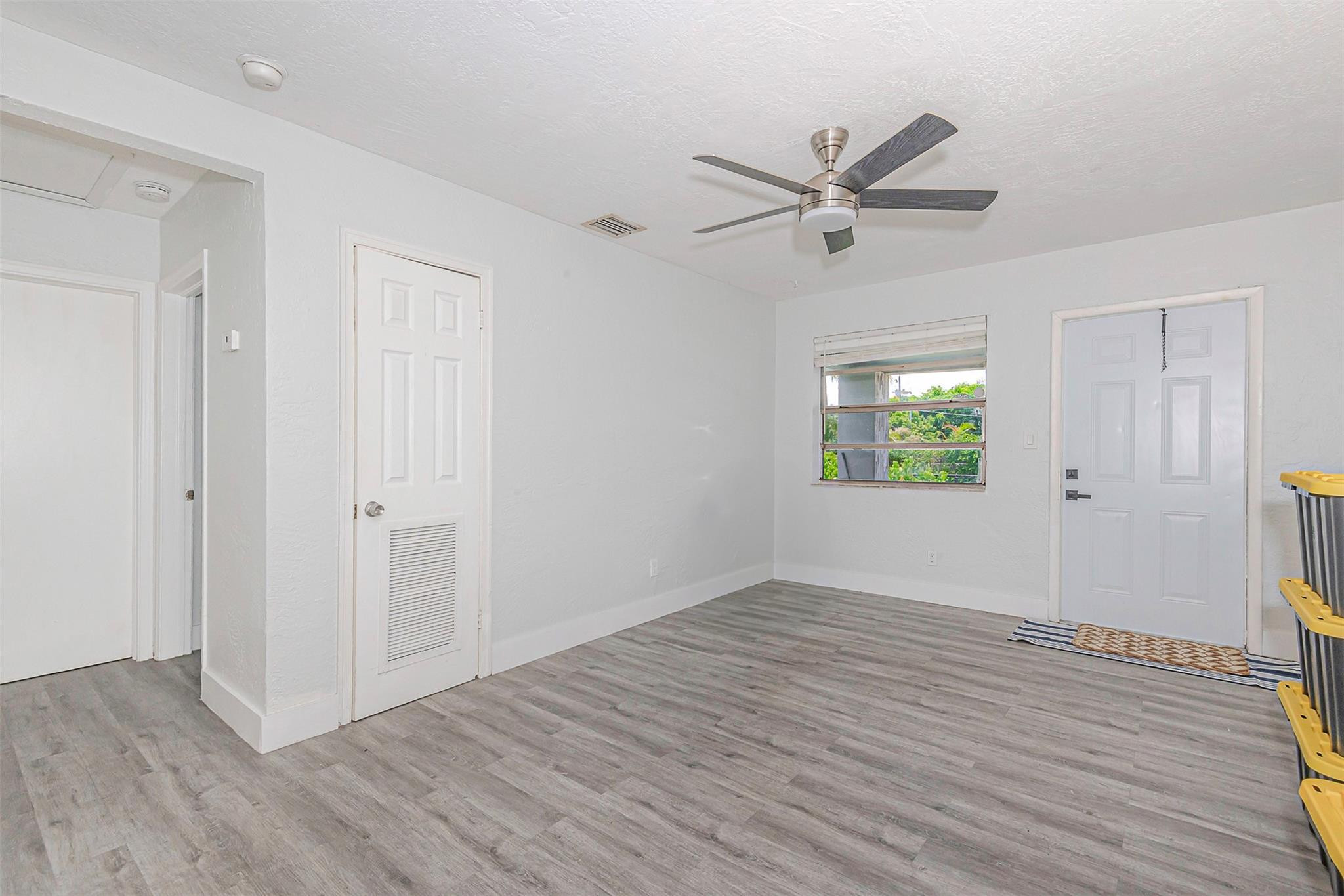 Hollywood Park 4-19 B - Residential Income