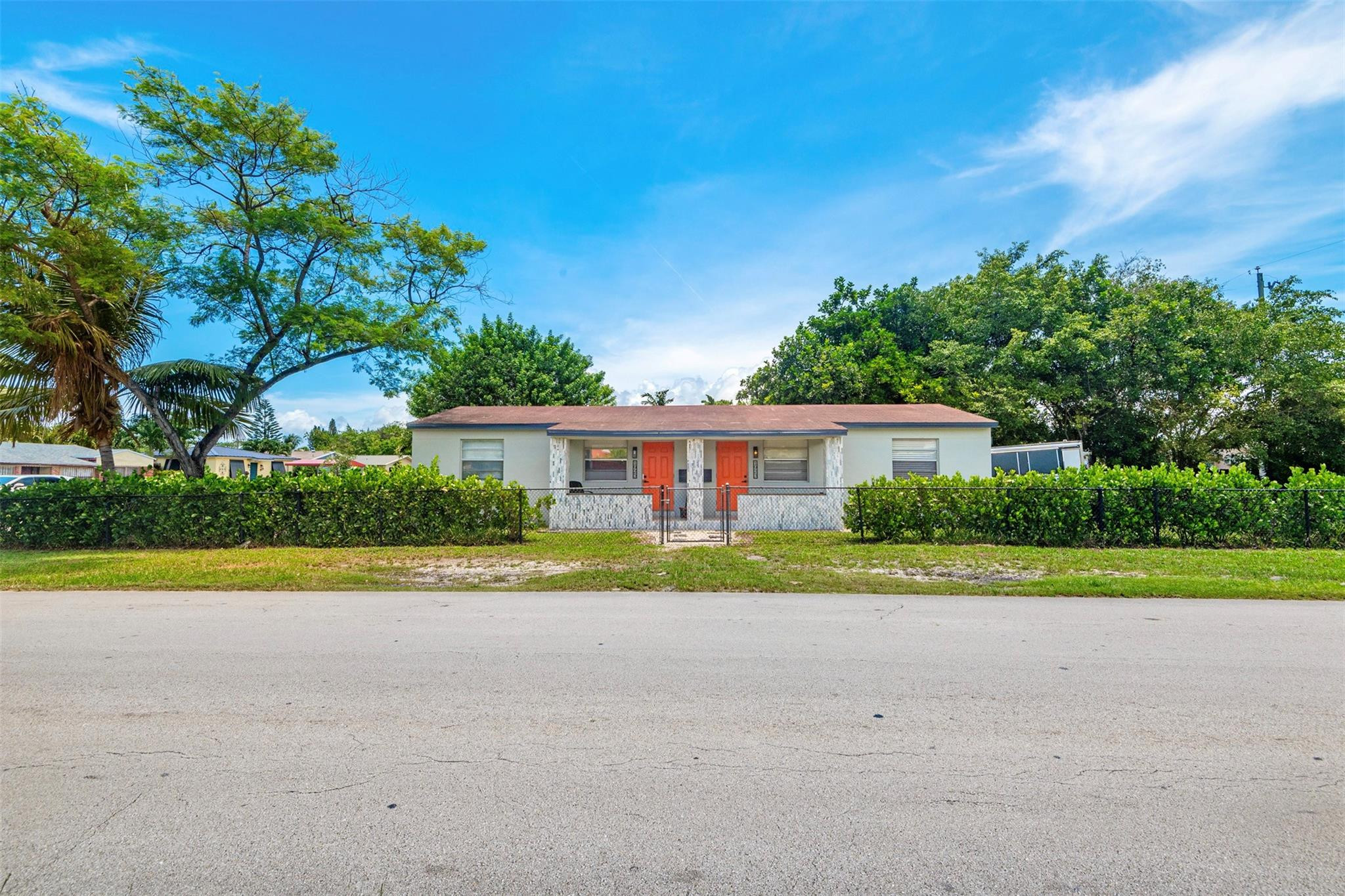 Hollywood Park 4-19 B - Residential Income