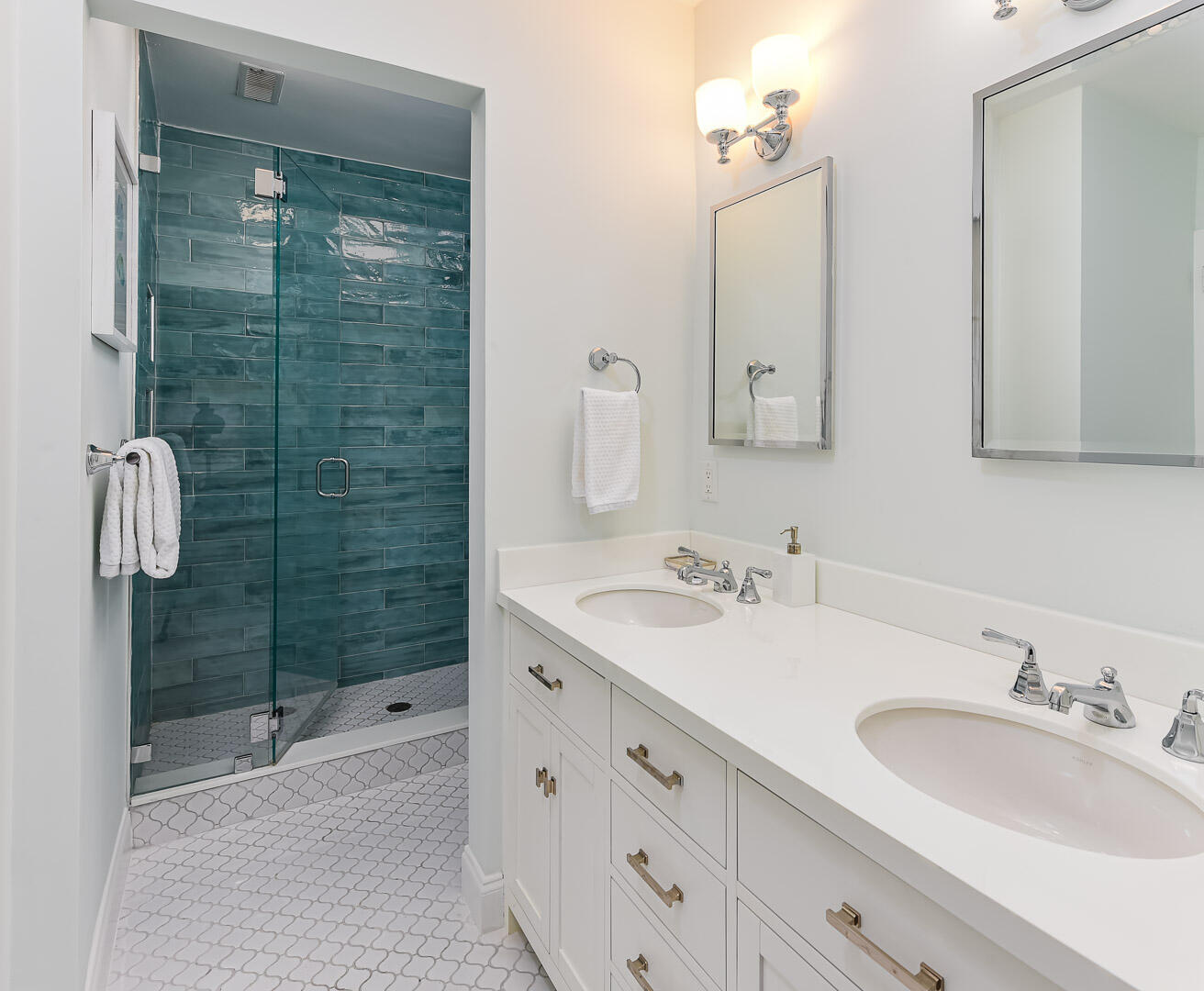 FOUR HUNDRED SO OCEAN BLVD CONDO - Residential