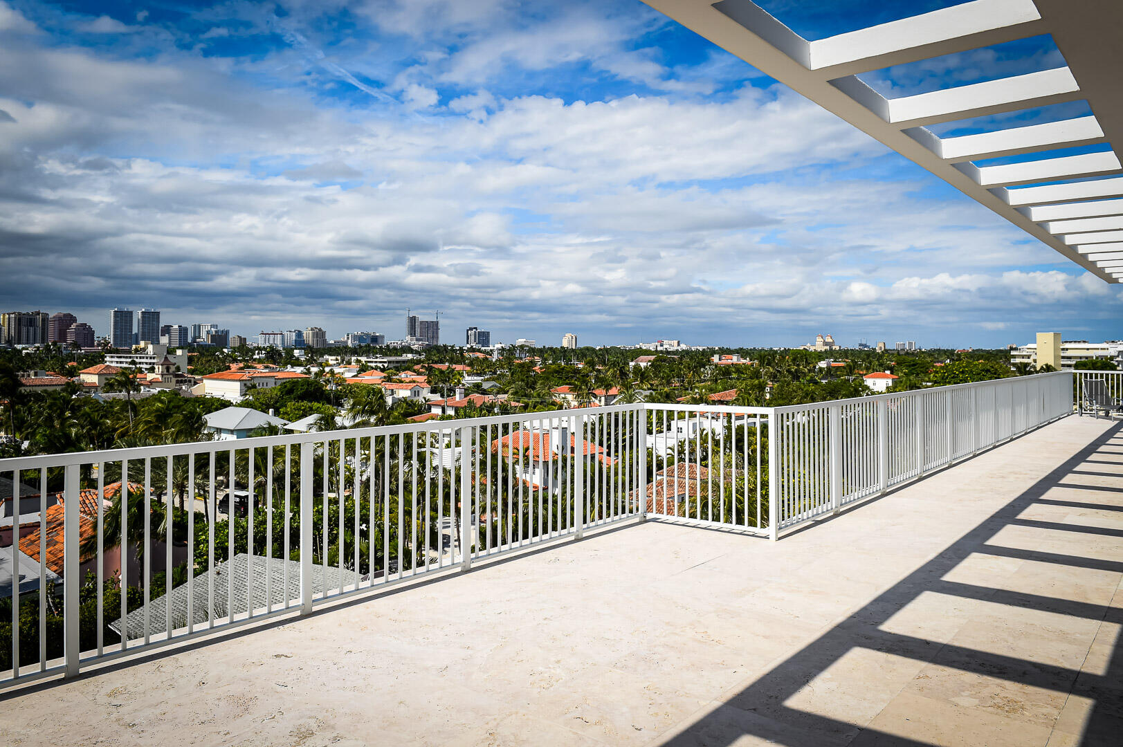 FOUR HUNDRED SO OCEAN BLVD CONDO - Residential