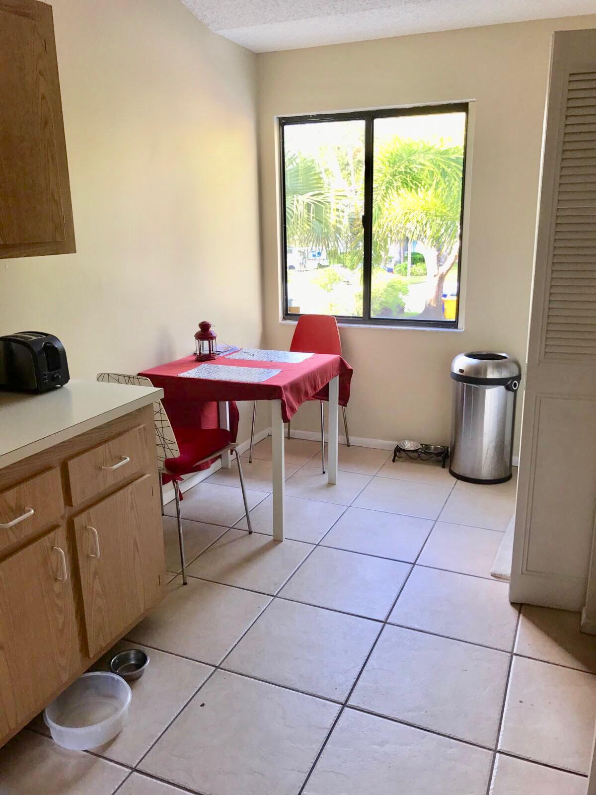 HARBOUR POINTE AT RIVER BRIDGE CONDO - Residential