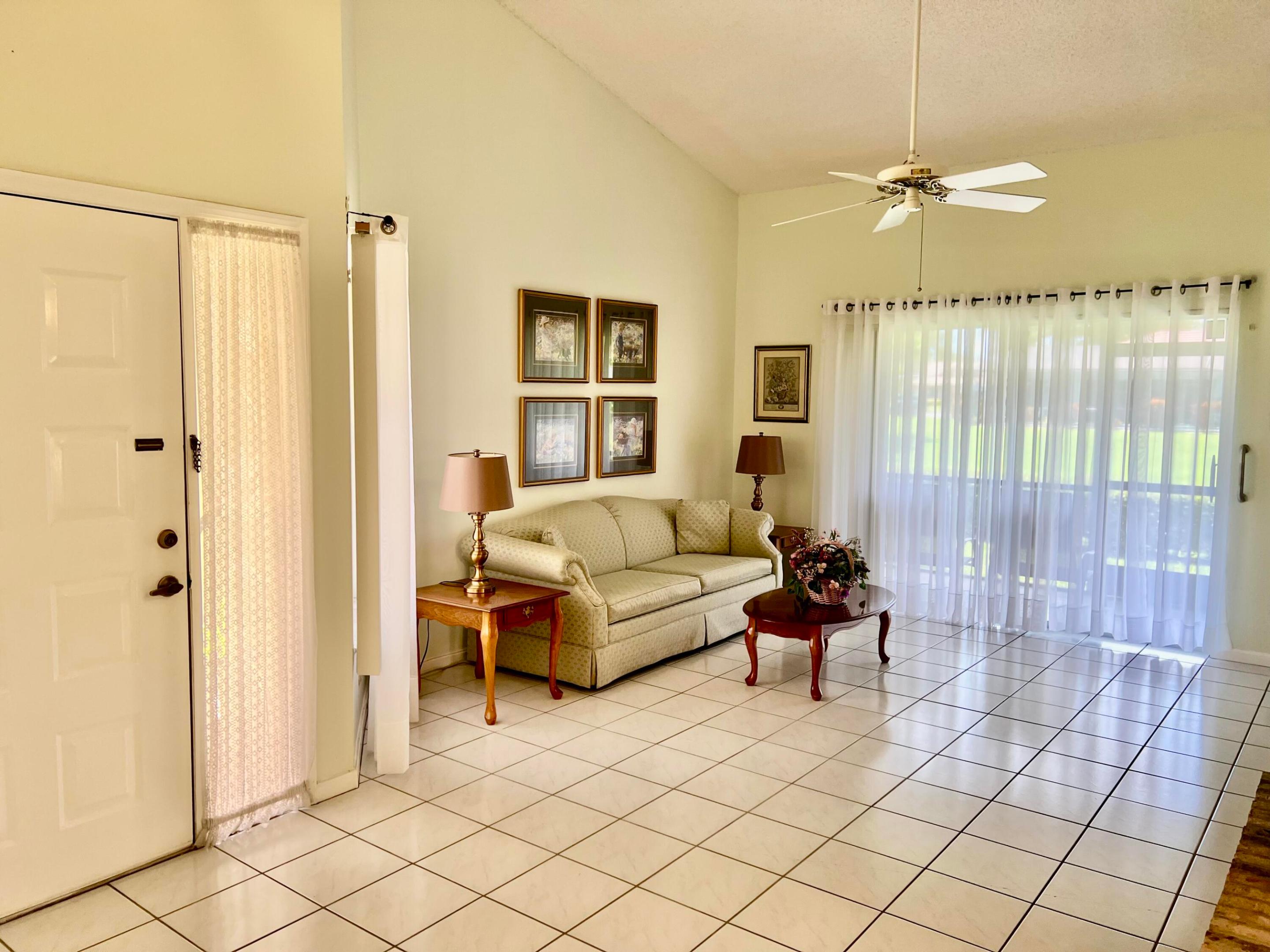 CYPRESS GLEN TOWNHOMES CONDO - Residential