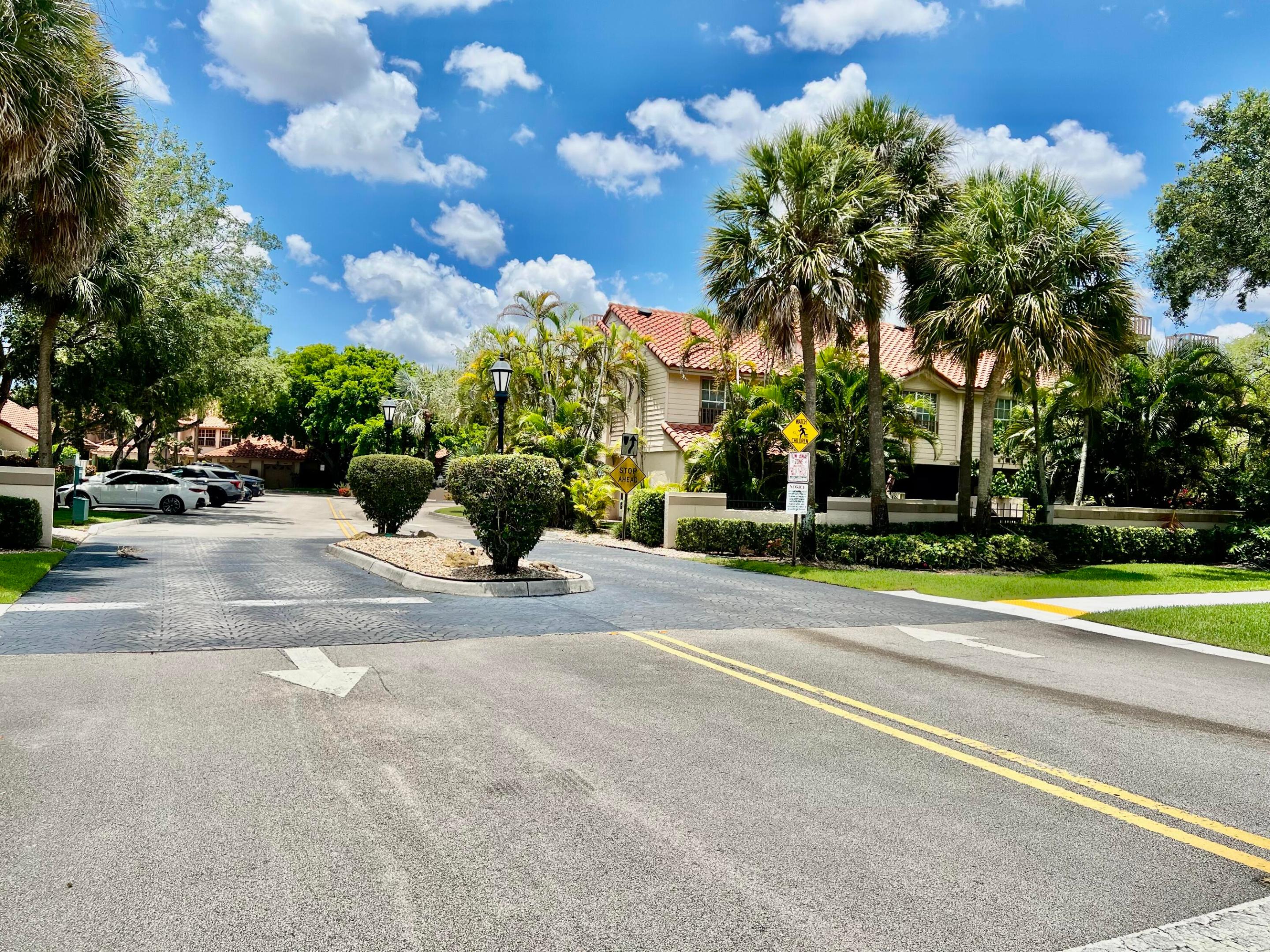 CYPRESS GLEN TOWNHOMES CONDO - Residential