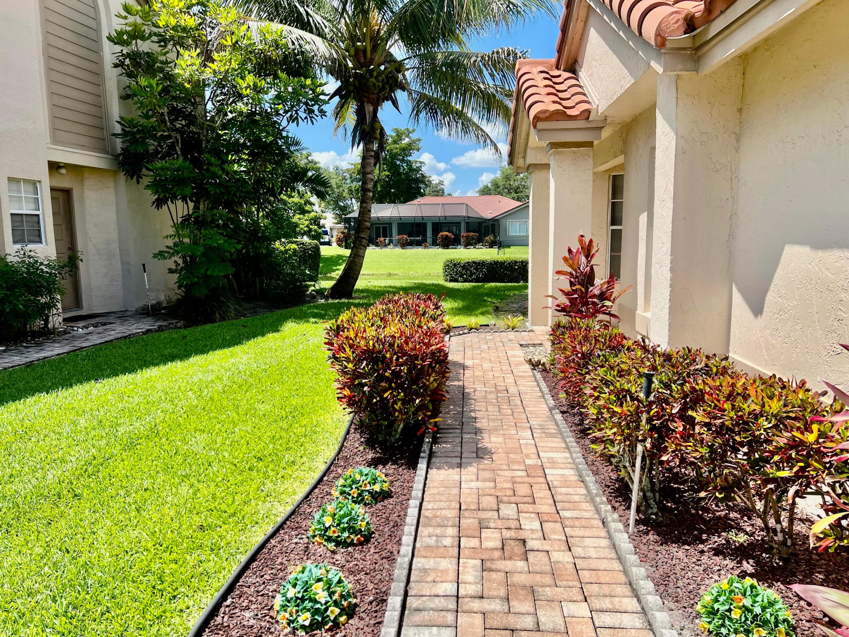 CYPRESS GLEN TOWNHOMES CONDO - Residential