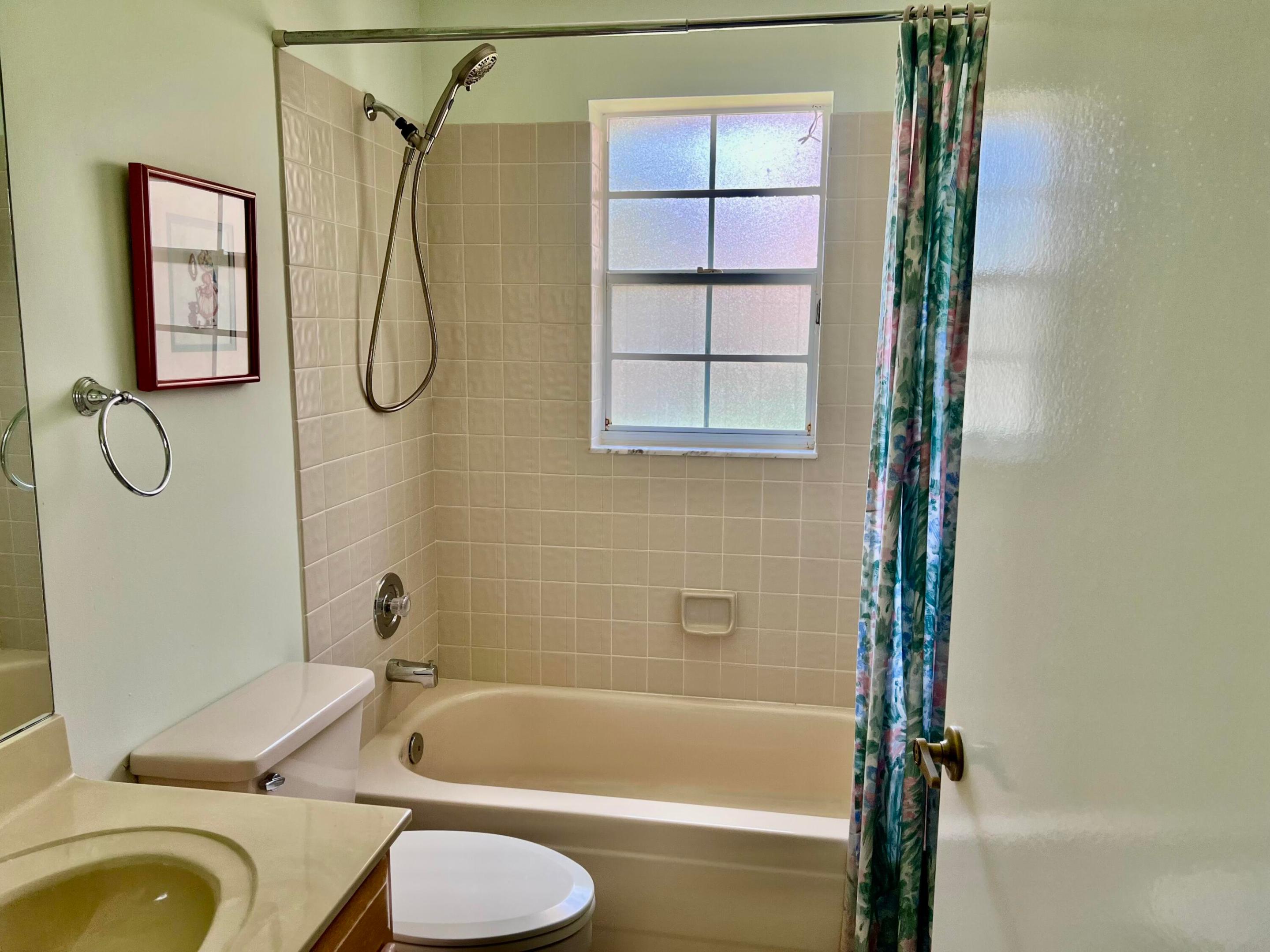 CYPRESS GLEN TOWNHOMES CONDO - Residential