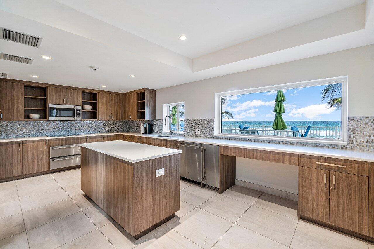 BRAEMAR ISLE CONDO - Residential