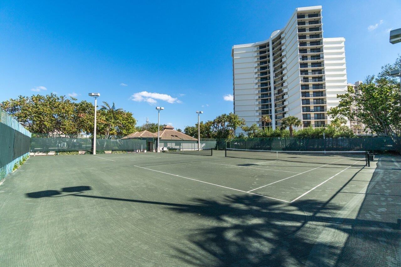 BRAEMAR ISLE CONDO - Residential
