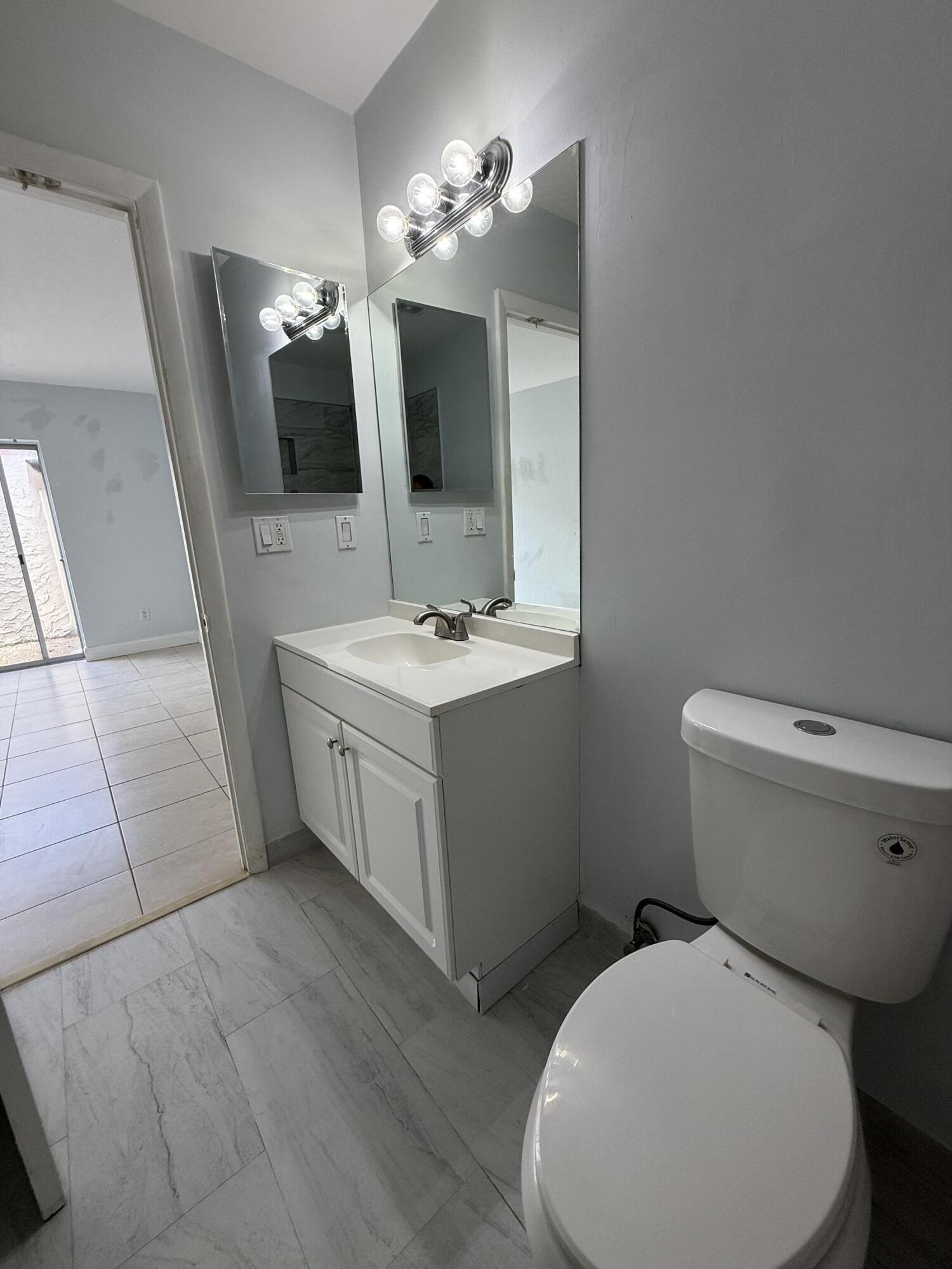 SPYGLASS CONDOMINIUM 1 - Residential Lease