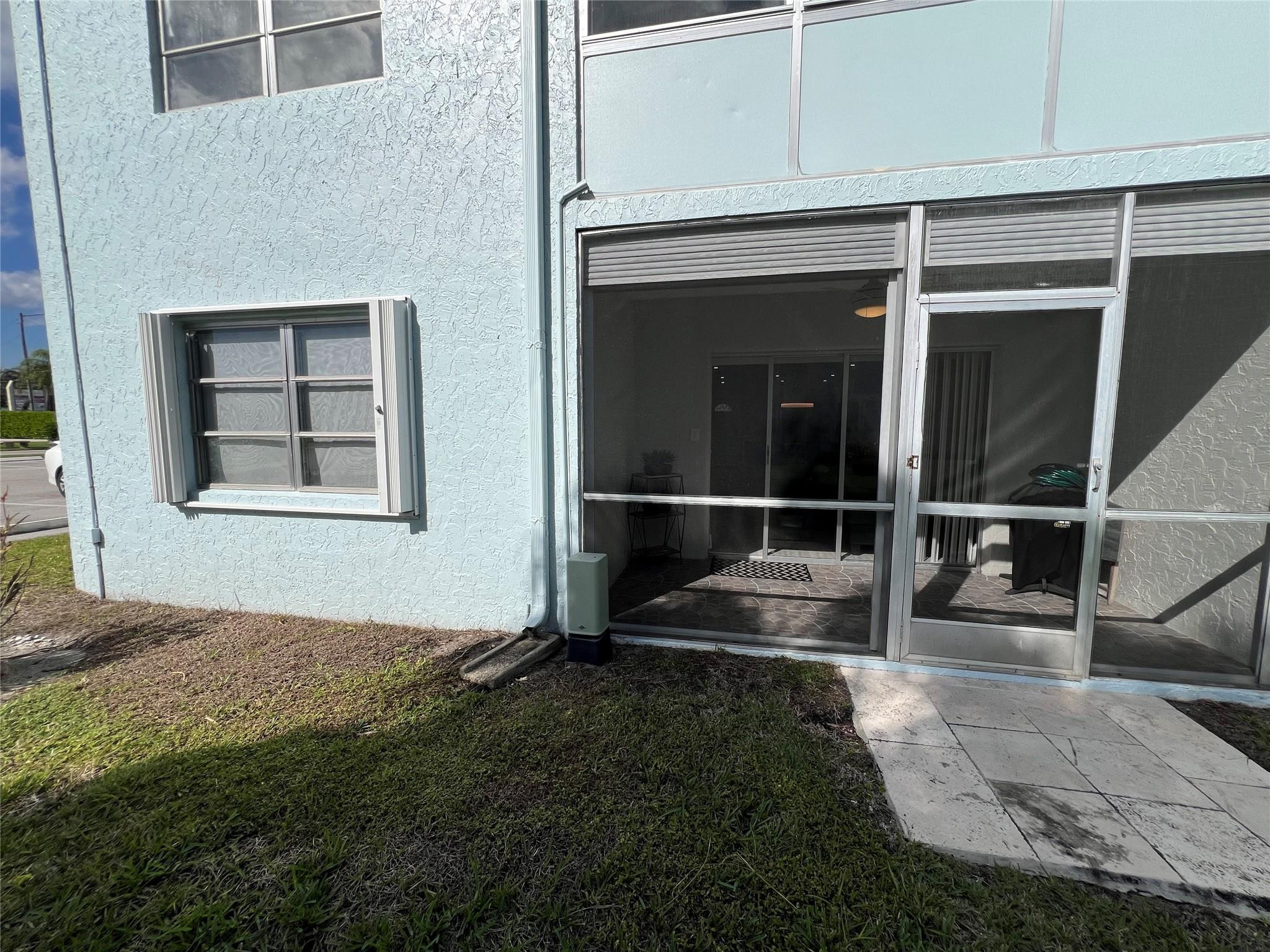 SANDALFOOT SOUTH ONE CONDO PT OF LTS 12, 33 AND 34 - Residential