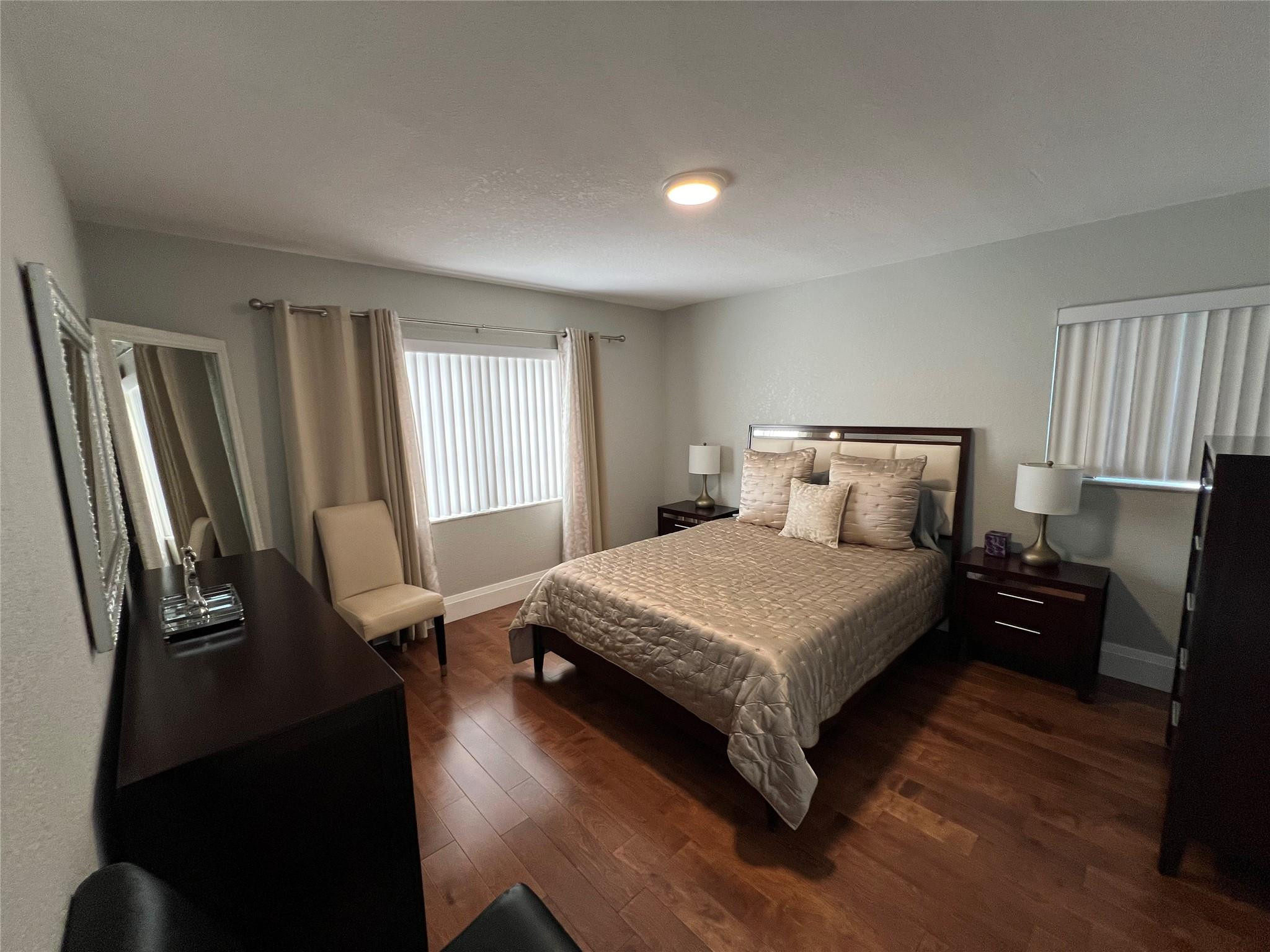 SANDALFOOT SOUTH ONE CONDO PT OF LTS 12, 33 AND 34 - Residential