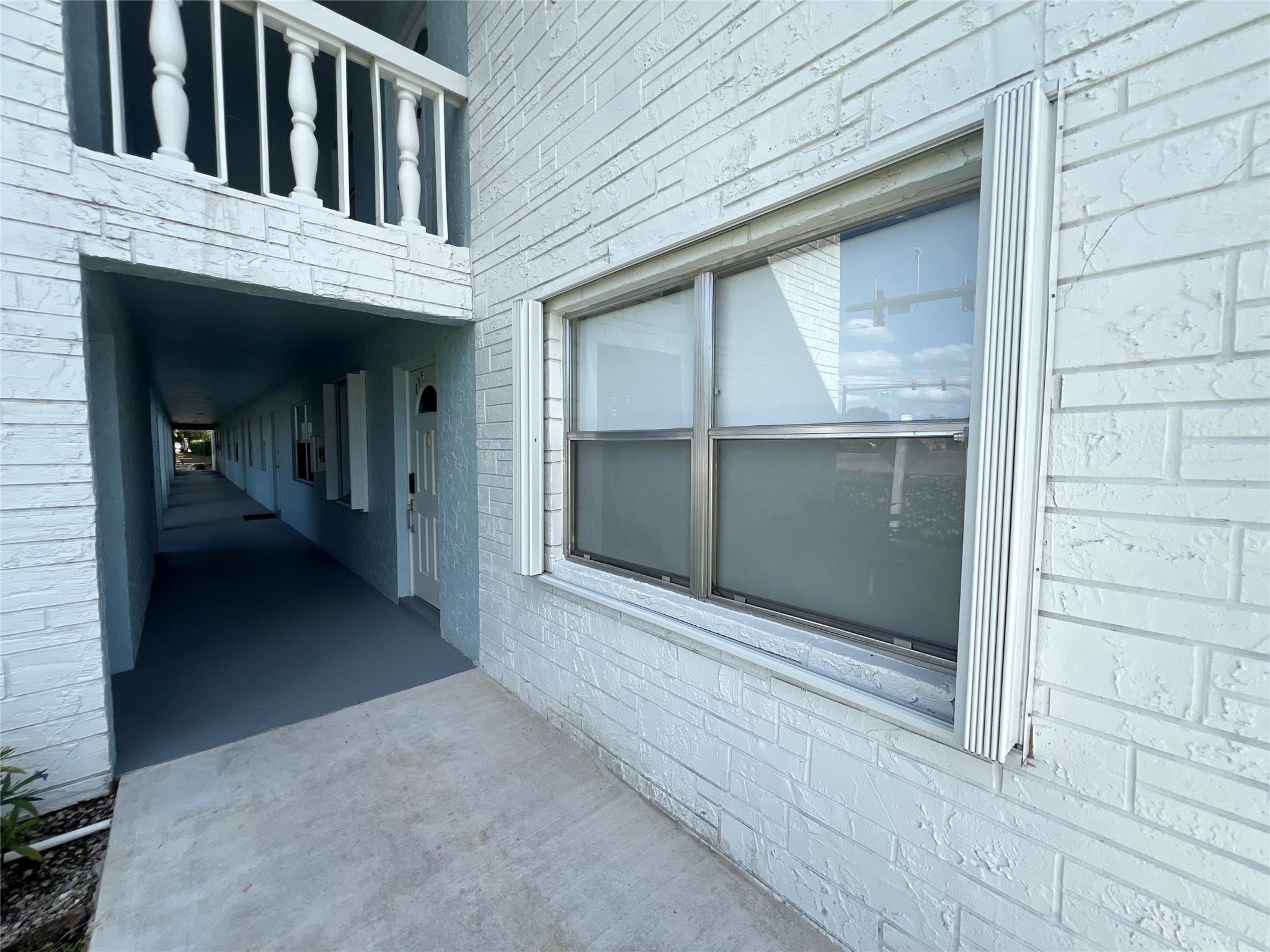 SANDALFOOT SOUTH ONE CONDO PT OF LTS 12, 33 AND 34 - Residential