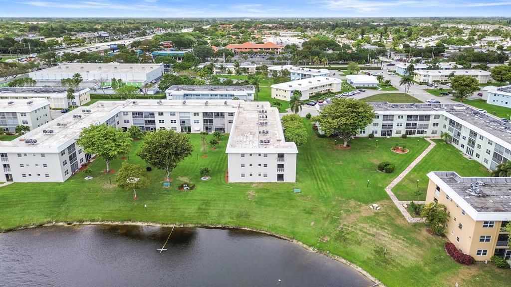 SANDALFOOT SOUTH ONE CONDO PT OF LTS 12, 33 AND 34 - Residential