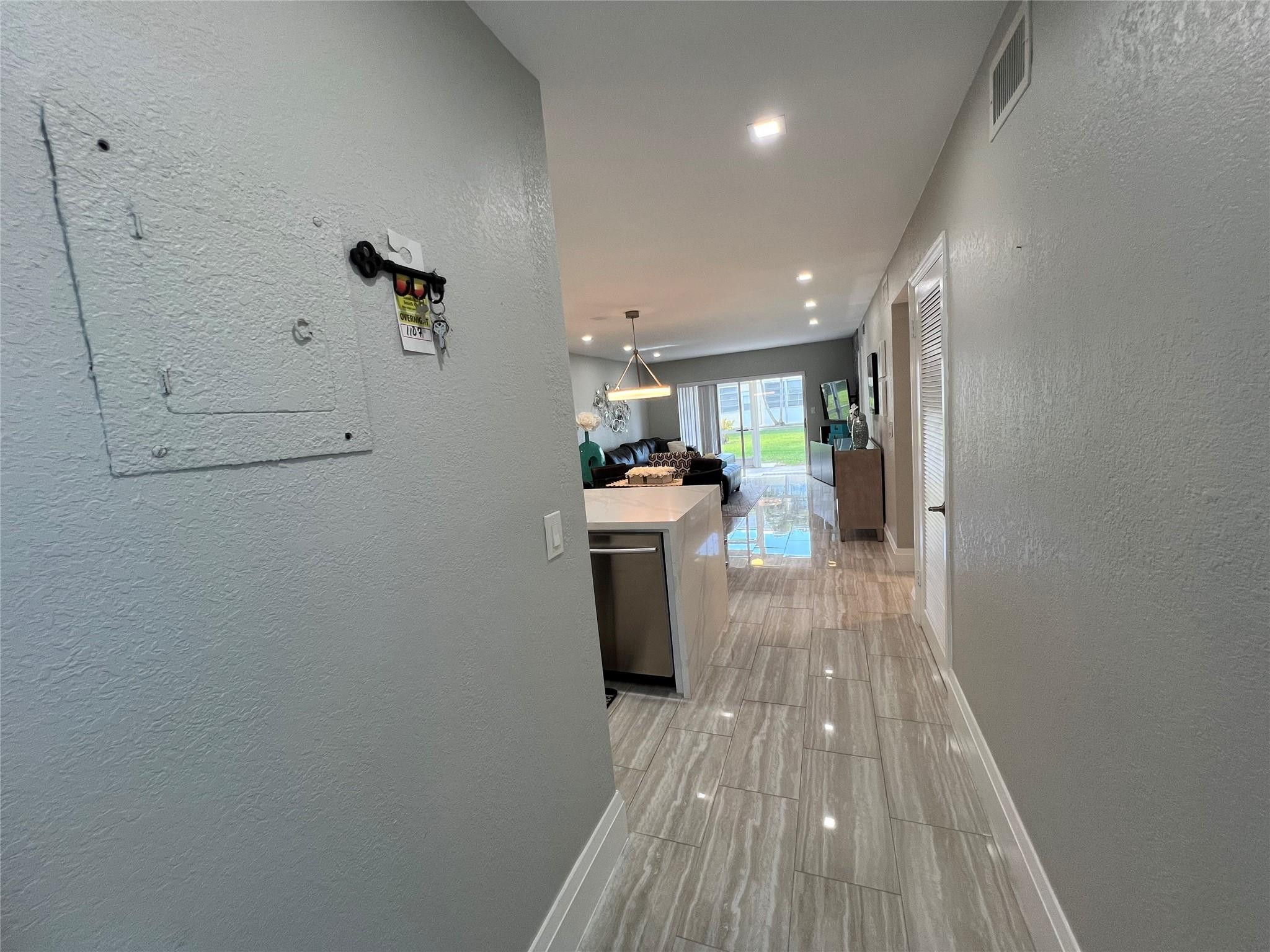 SANDALFOOT SOUTH ONE CONDO PT OF LTS 12, 33 AND 34 - Residential