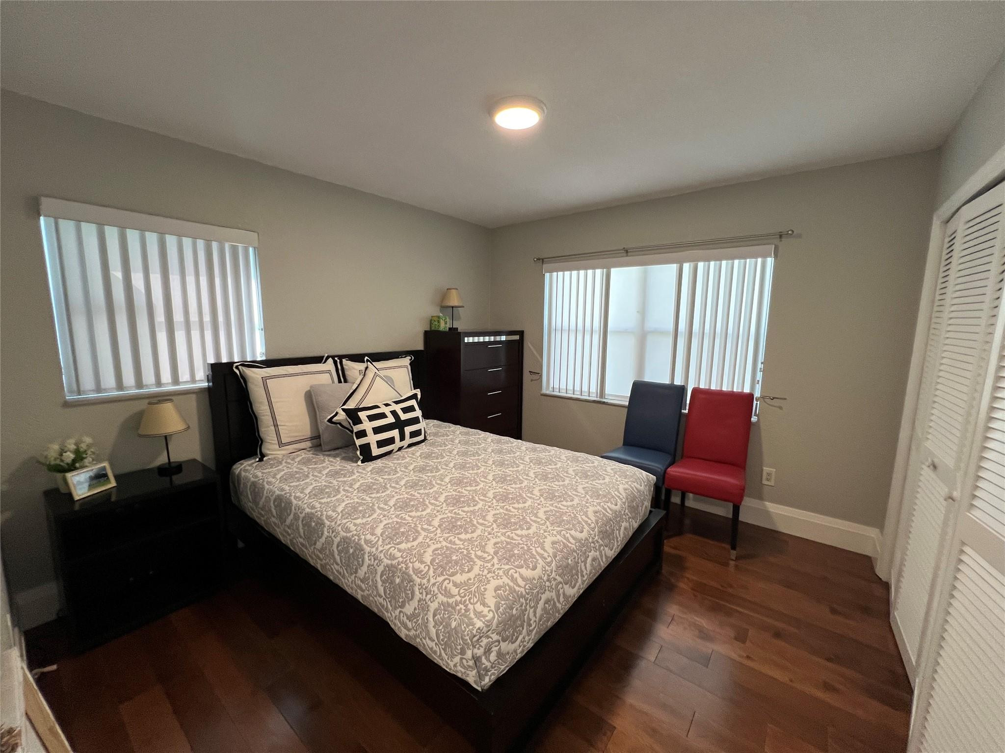SANDALFOOT SOUTH ONE CONDO PT OF LTS 12, 33 AND 34 - Residential