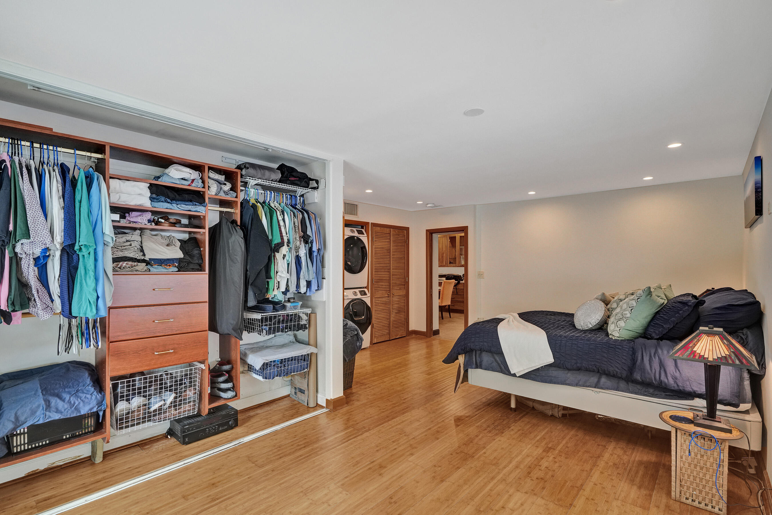 LAUDERDALE PARK 6-33 1/2 - Residential