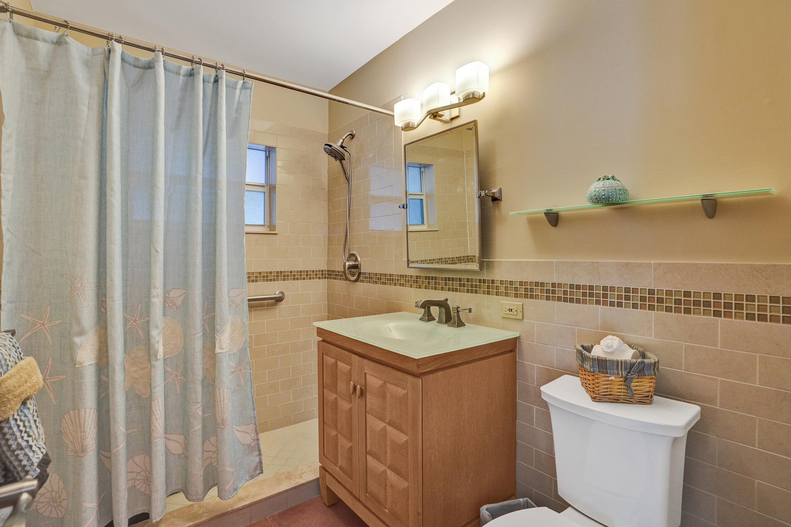 LAUDERDALE PARK 6-33 1/2 - Residential