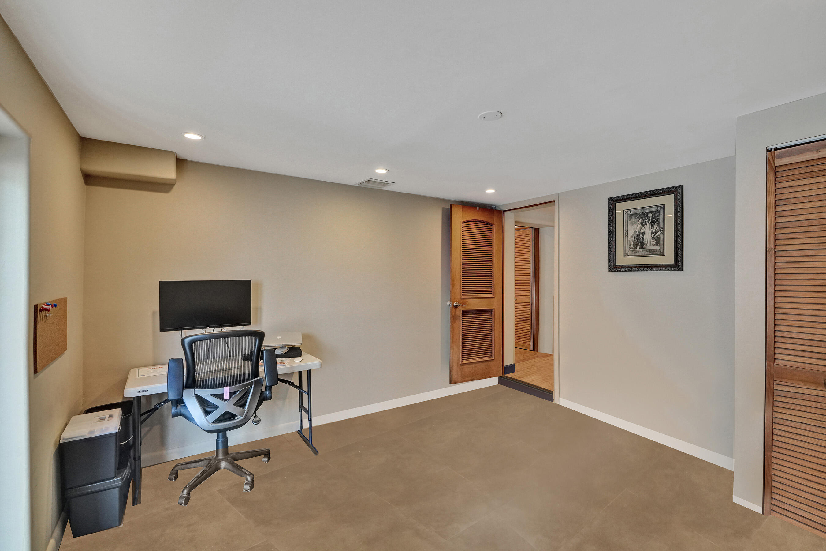 LAUDERDALE PARK 6-33 1/2 - Residential