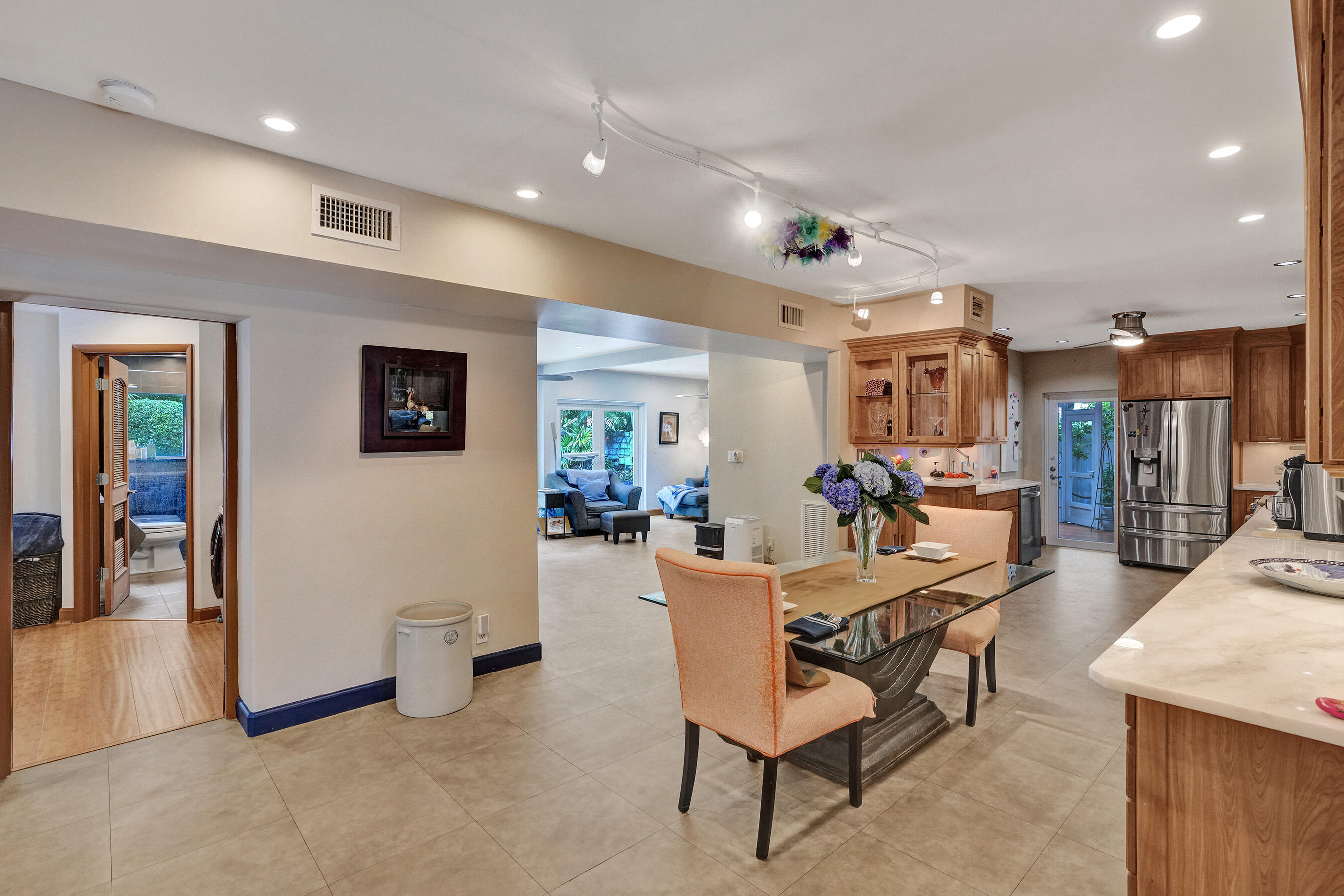 LAUDERDALE PARK 6-33 1/2 - Residential