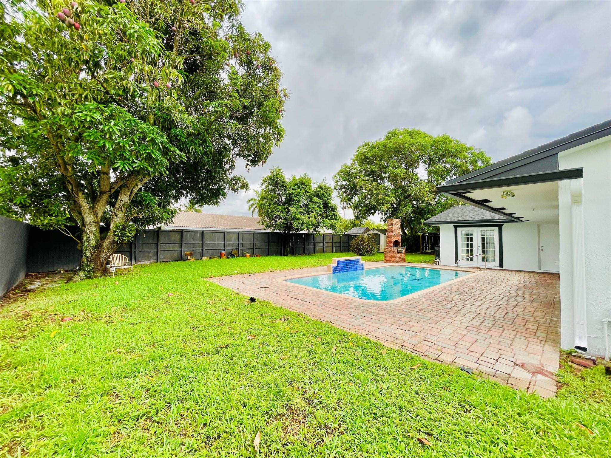 CORAL RIDGE ISLES - Residential