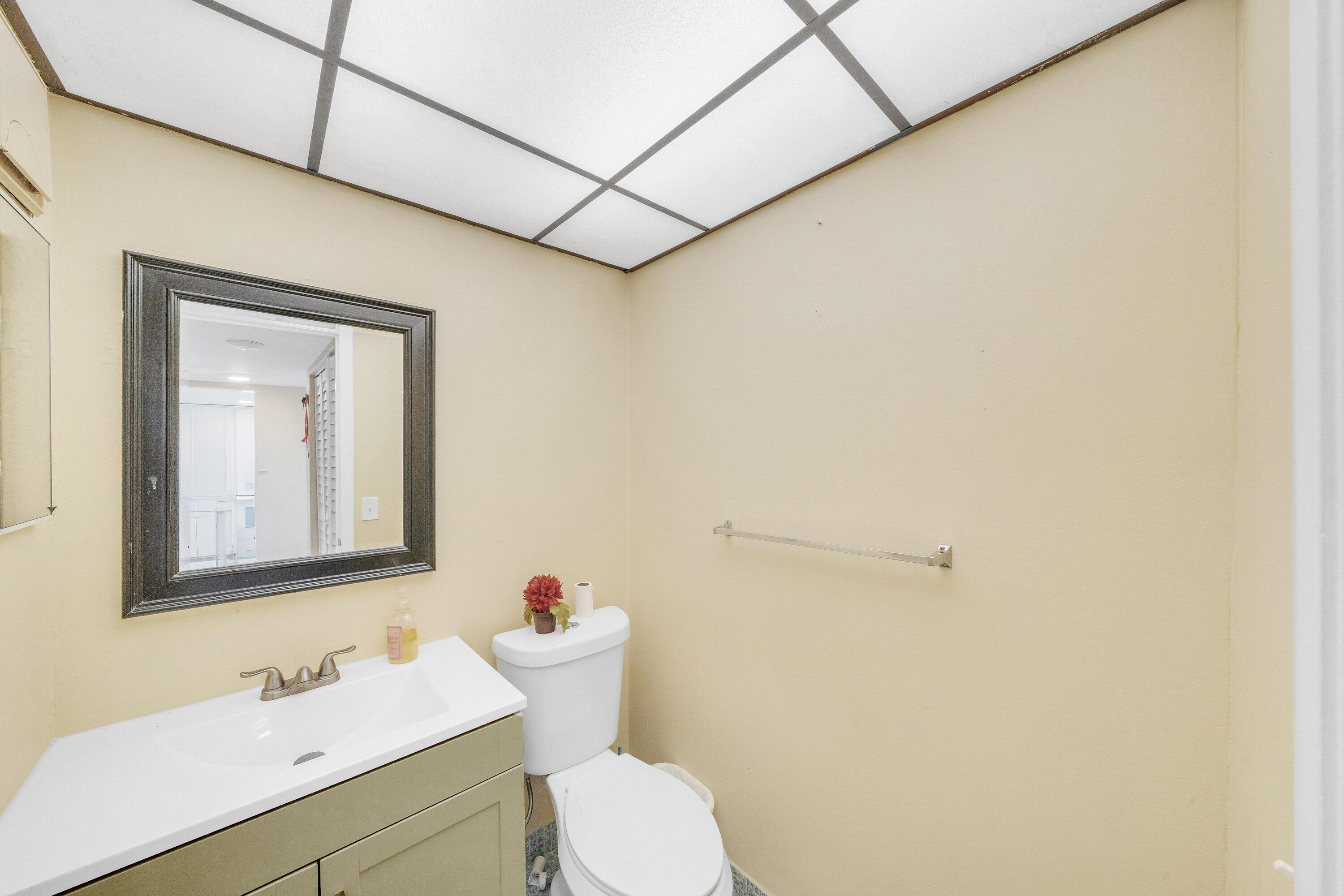 CYPRESS CHASE CONDO NO 6 - Residential