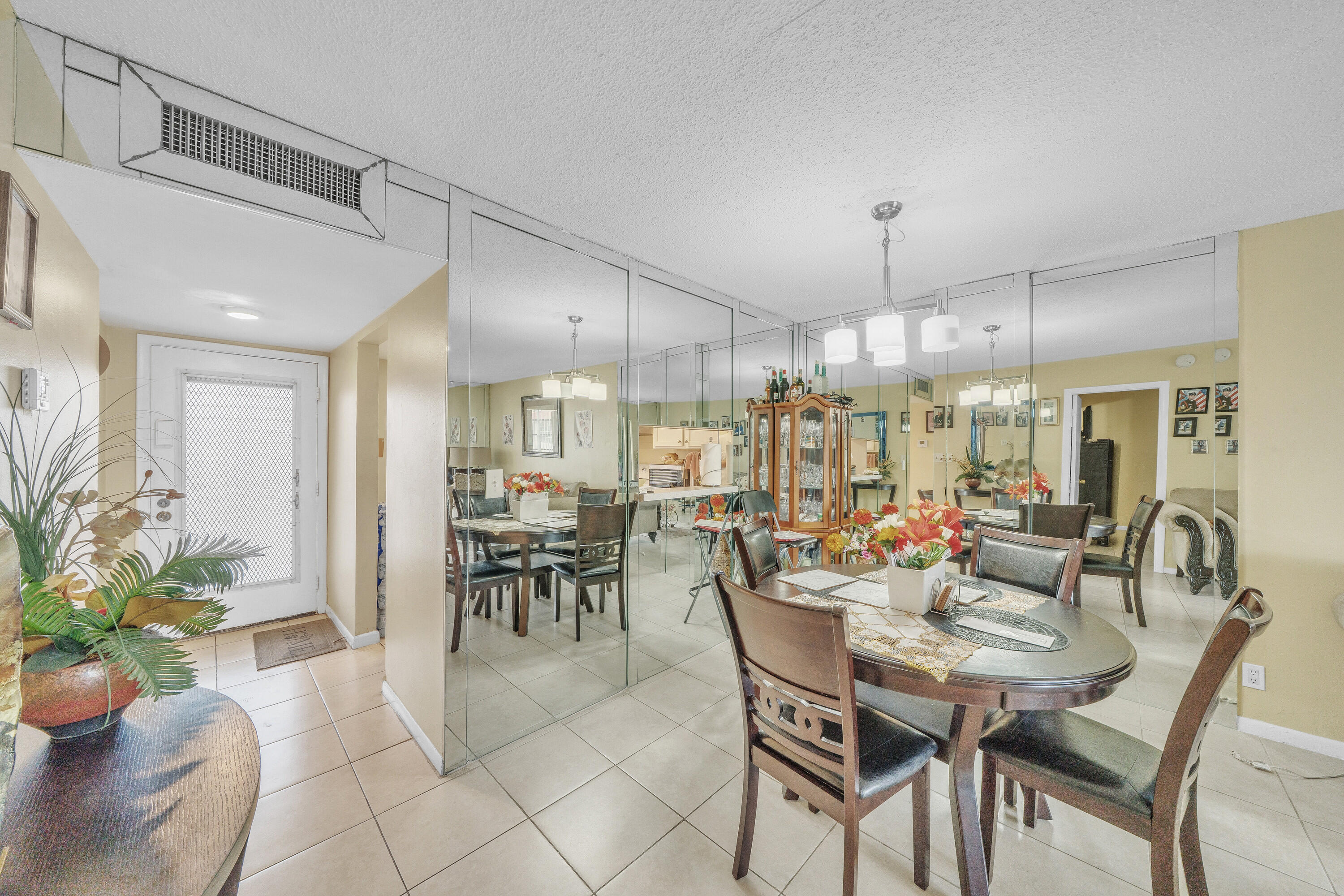 CYPRESS CHASE CONDO NO 6 - Residential