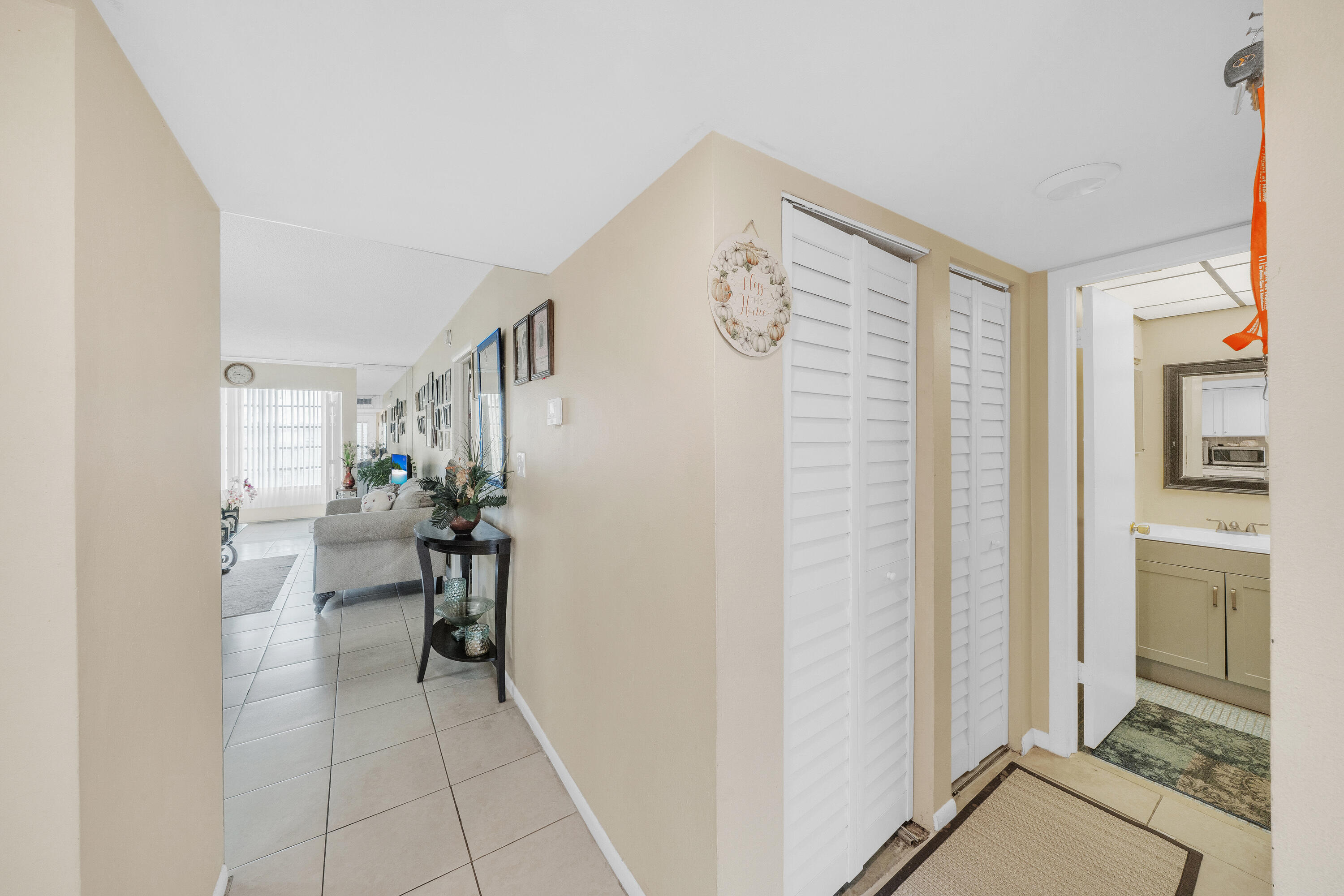 CYPRESS CHASE CONDO NO 6 - Residential