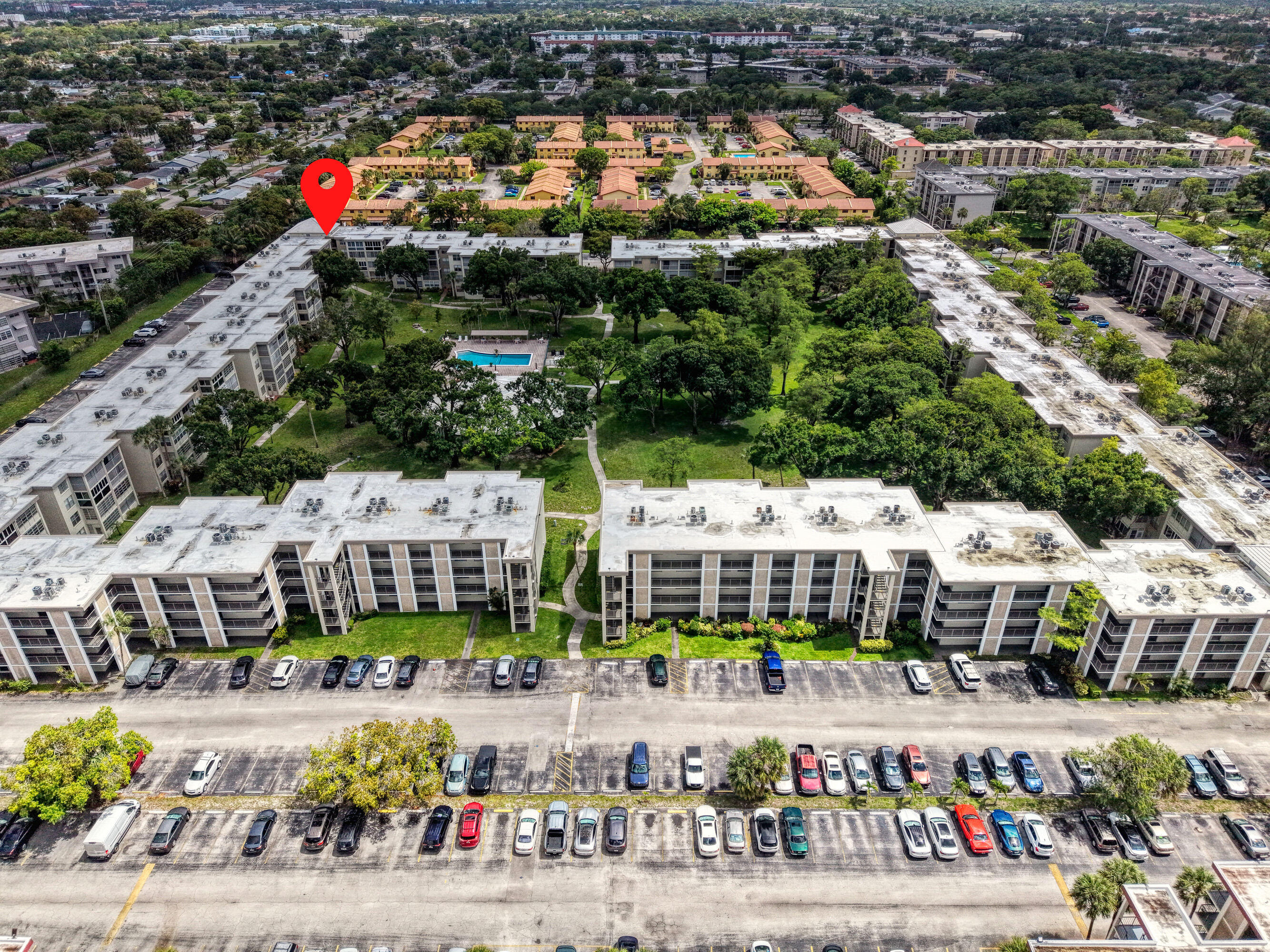 CYPRESS CHASE CONDO NO 6 - Residential