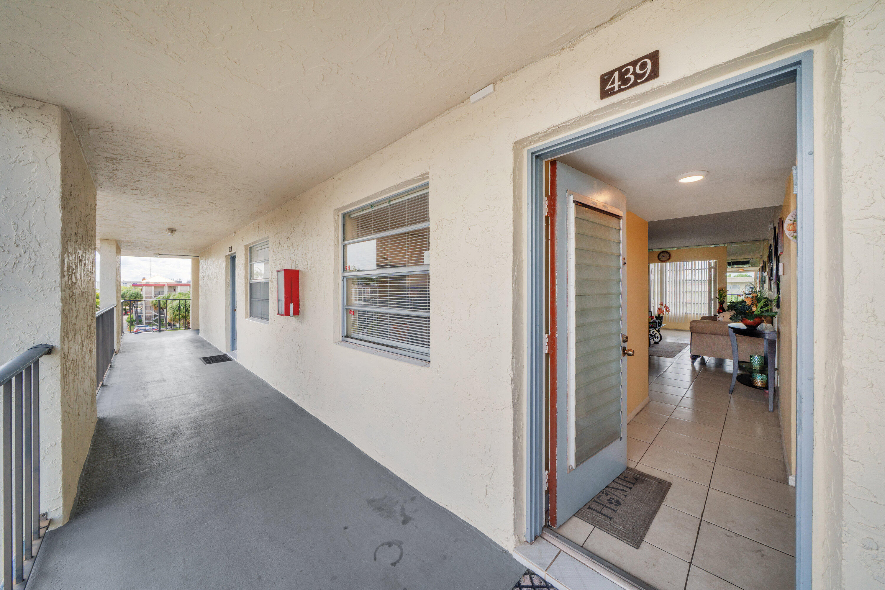 CYPRESS CHASE CONDO NO 6 - Residential