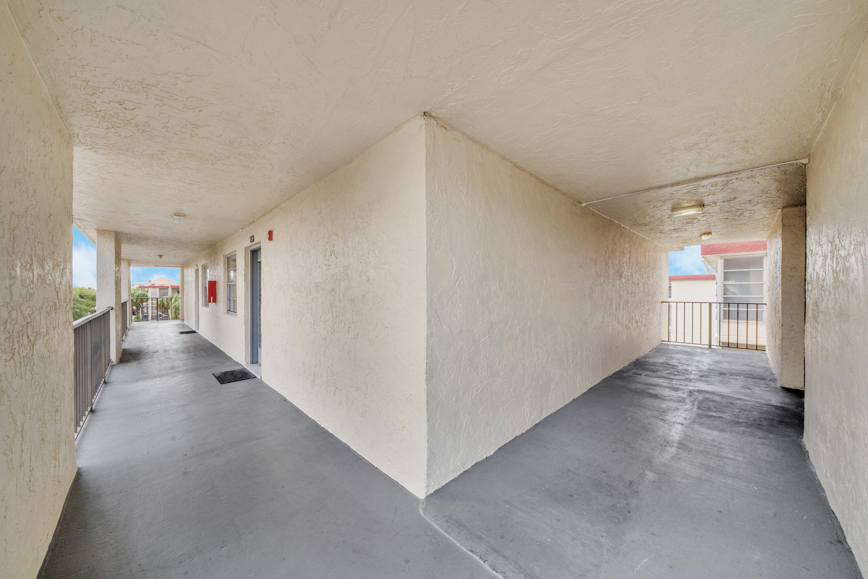 CYPRESS CHASE CONDO NO 6 - Residential