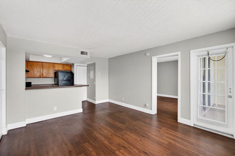 CLEAR LAKE CLUB CONDO - Residential Lease