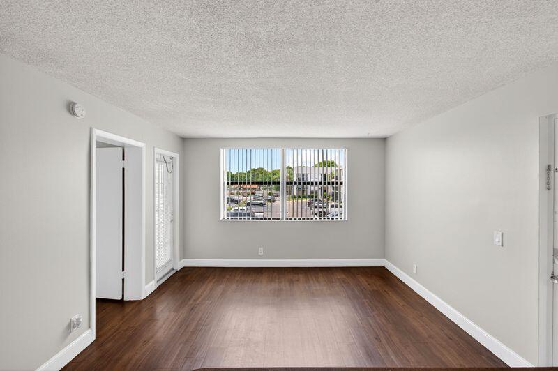 CLEAR LAKE CLUB CONDO - Residential Lease