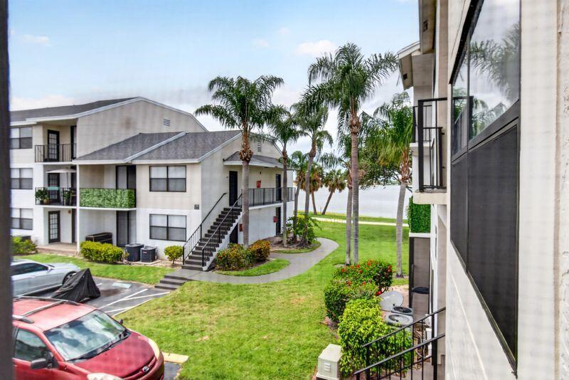 CLEAR LAKE CLUB CONDO - Residential Lease