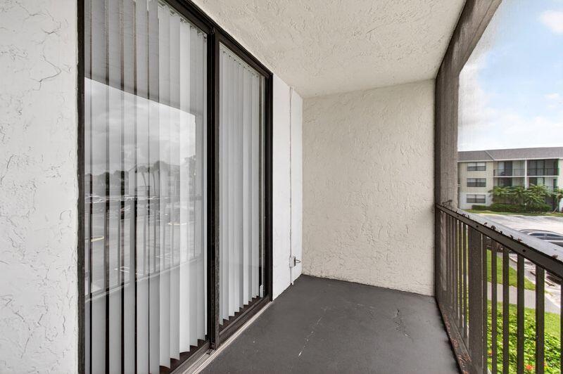 CLEAR LAKE CLUB CONDO - Residential Lease