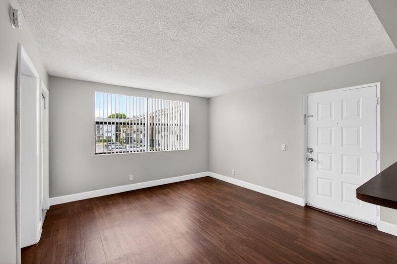 CLEAR LAKE CLUB CONDO - Residential Lease