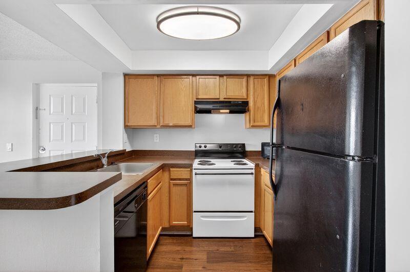 CLEAR LAKE CLUB CONDO - Residential Lease