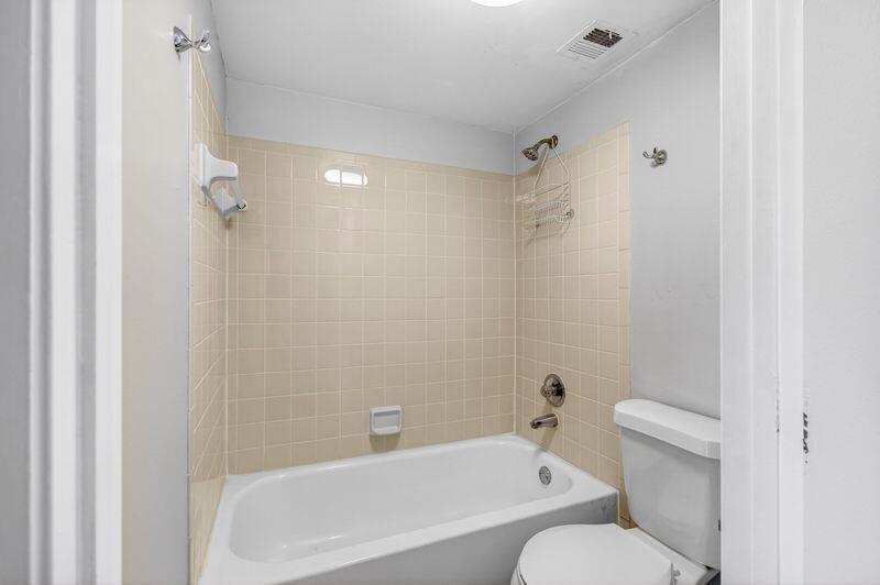 CLEAR LAKE CLUB CONDO - Residential Lease
